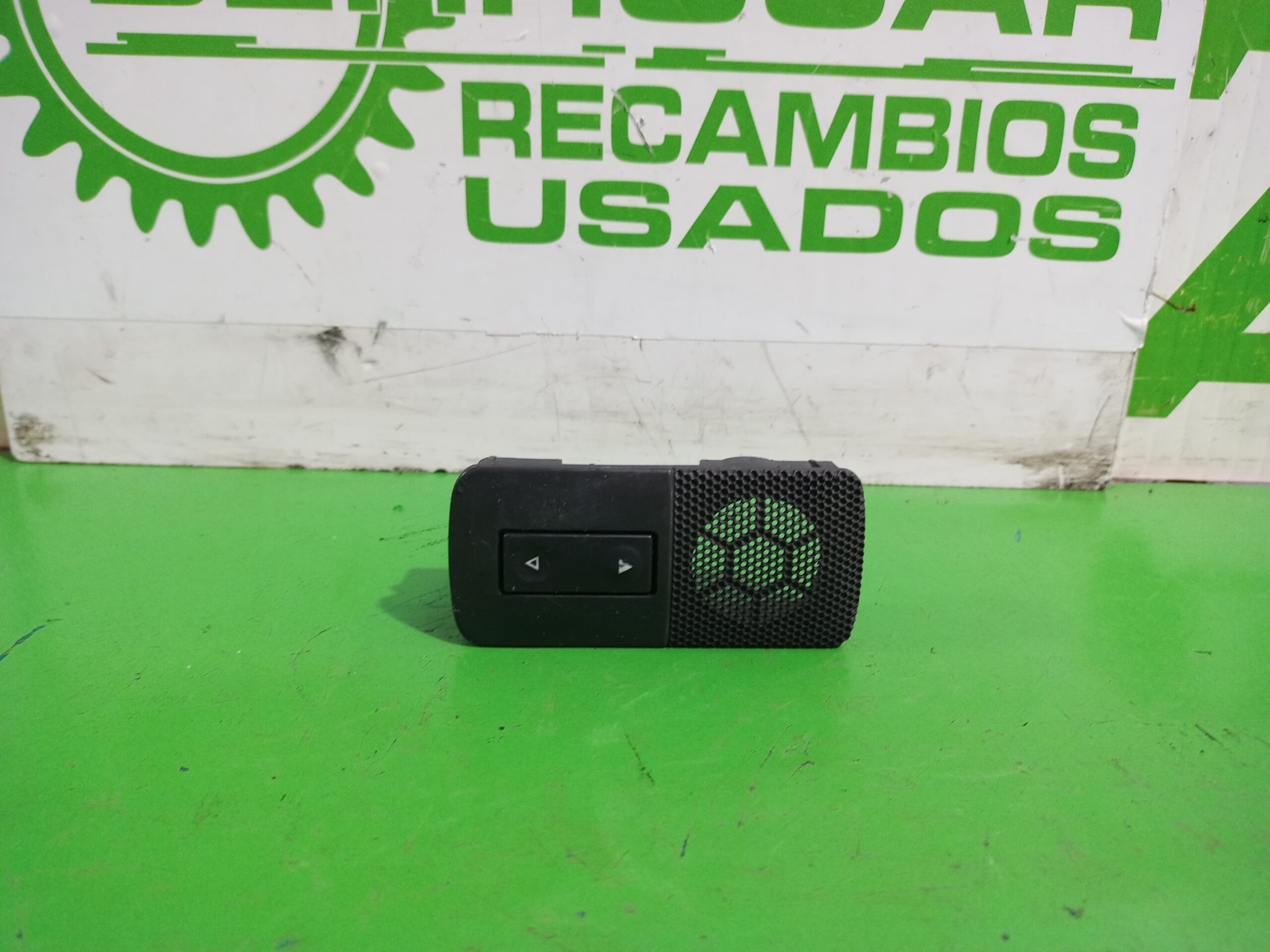 mando_elevalunas_trasero_derecho_24437646_opel_vectra_c_berlina_gts