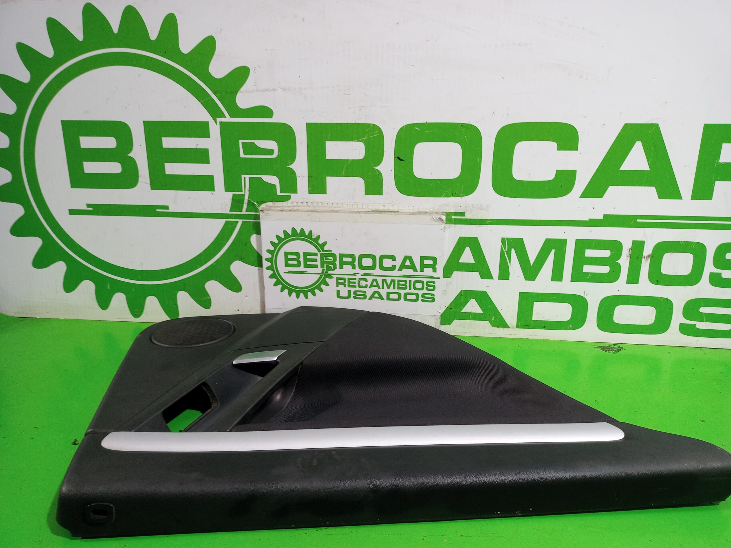 guarnecido_puerta_trasera_izquierda_13195441_opel_vectra_c_berlina_gts