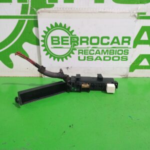 caja_reles_fusibles_18064248756_opel_vectra_c_berlina_gts