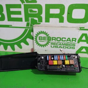 caja_reles_fusibles_13144709_opel_vectra_c_berlina_gts