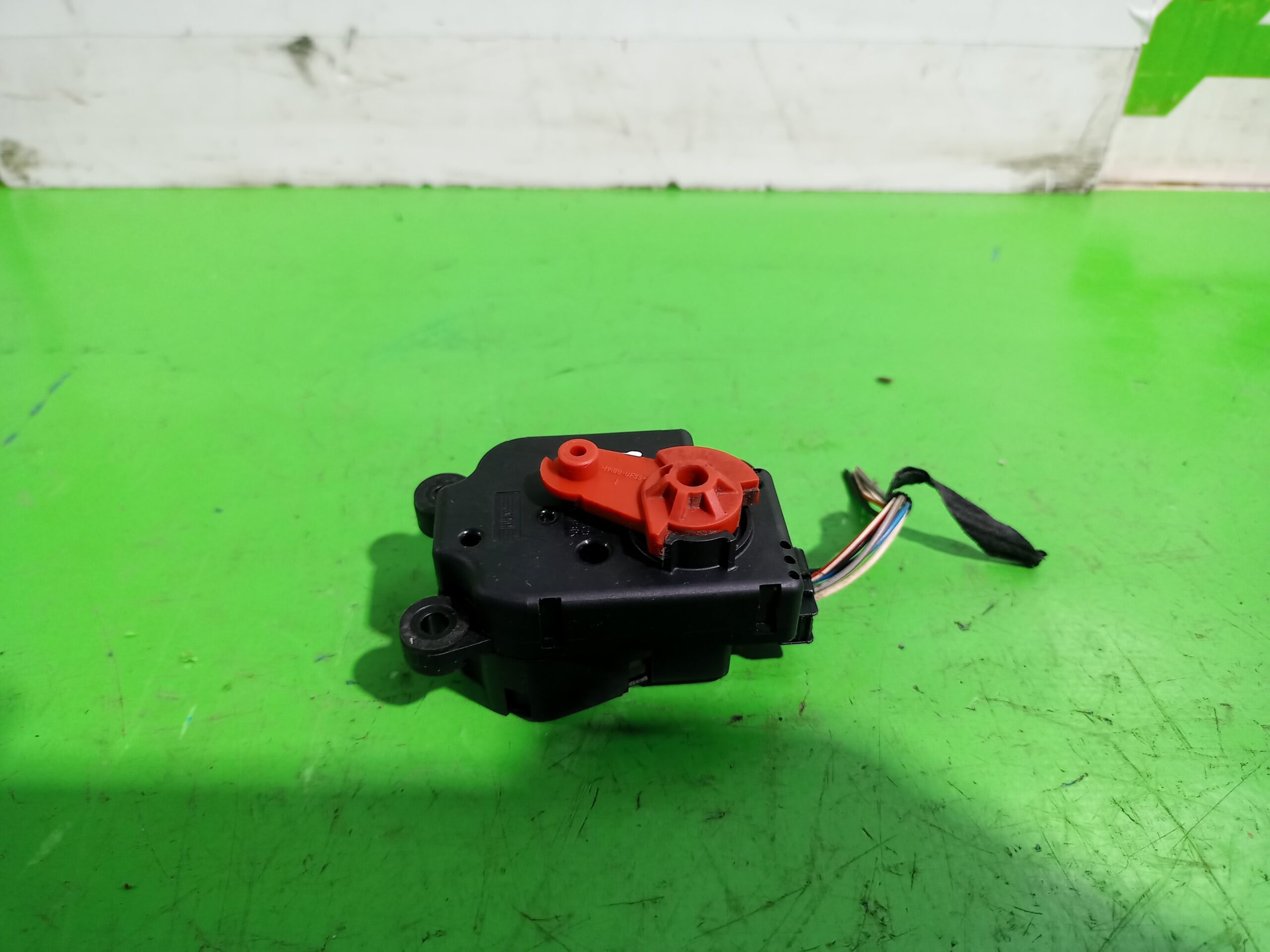 motor_apertura_trampilla_986470d_opel_vectra_c_berlina_gts