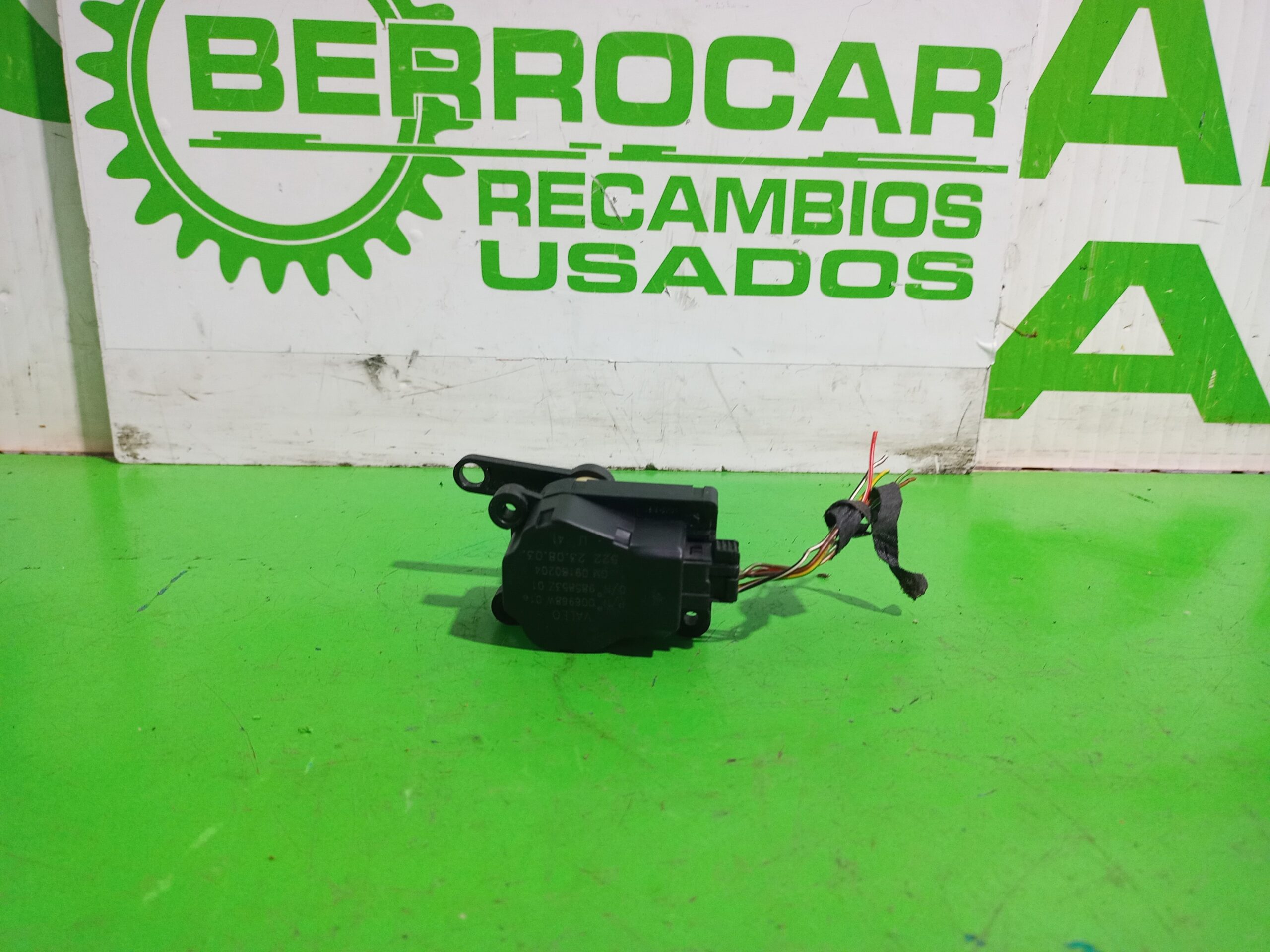 motor_apertura_trampilla_985853z_opel_vectra_c_berlina_gts