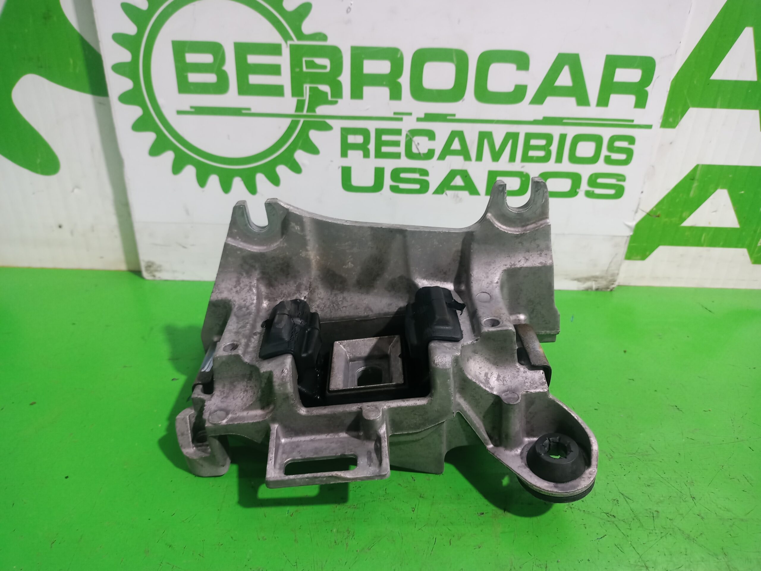 soporte_motor_izquierdo_112219816r_renault_scenic_iii_xmod_bose