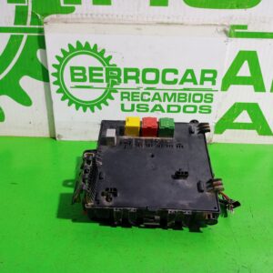 caja_reles_fusibles_519049035_opel_vectra_c_berlina_gts