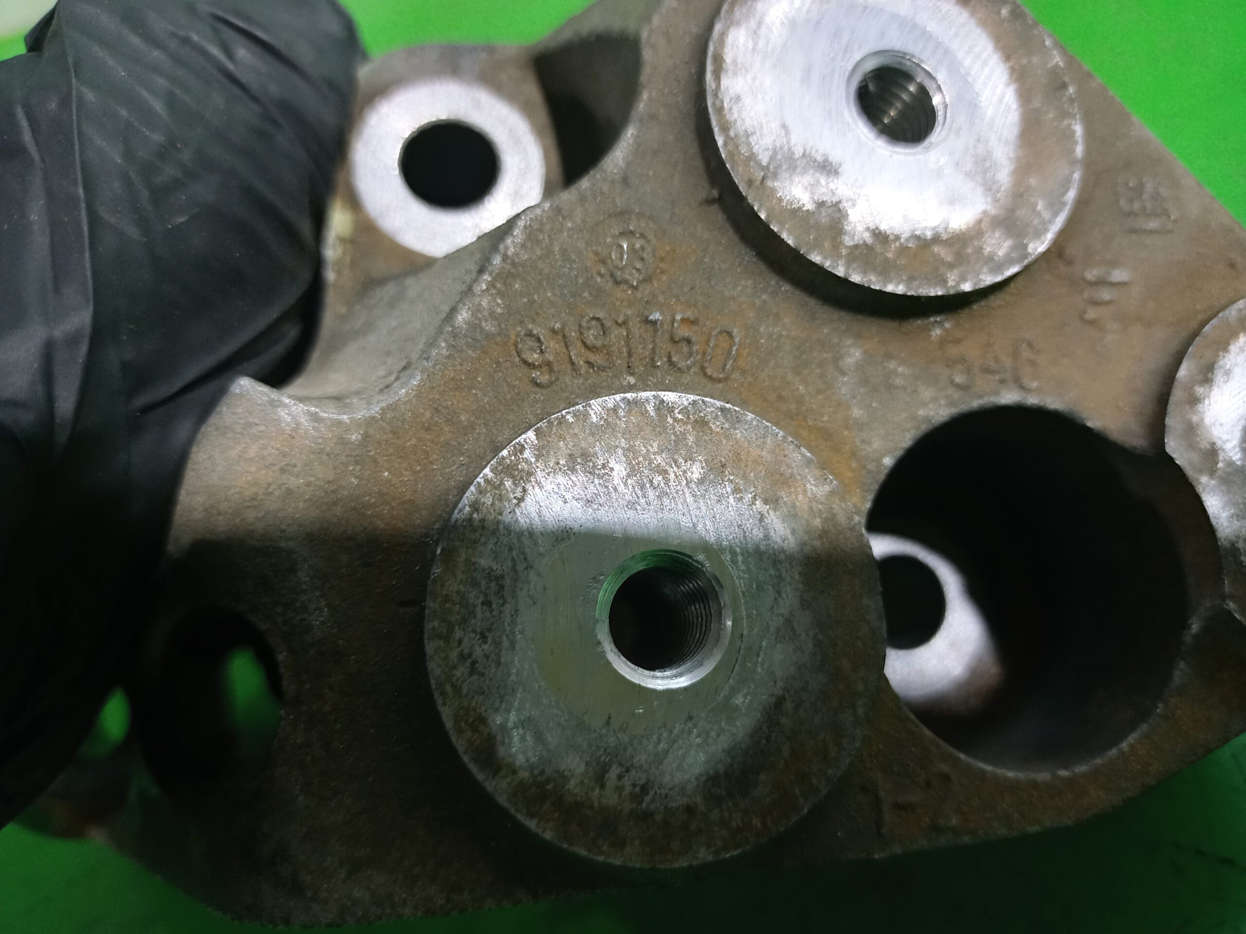 soporte_motor_izquierdo_9191150_opel_vectra_c_berlina_gts