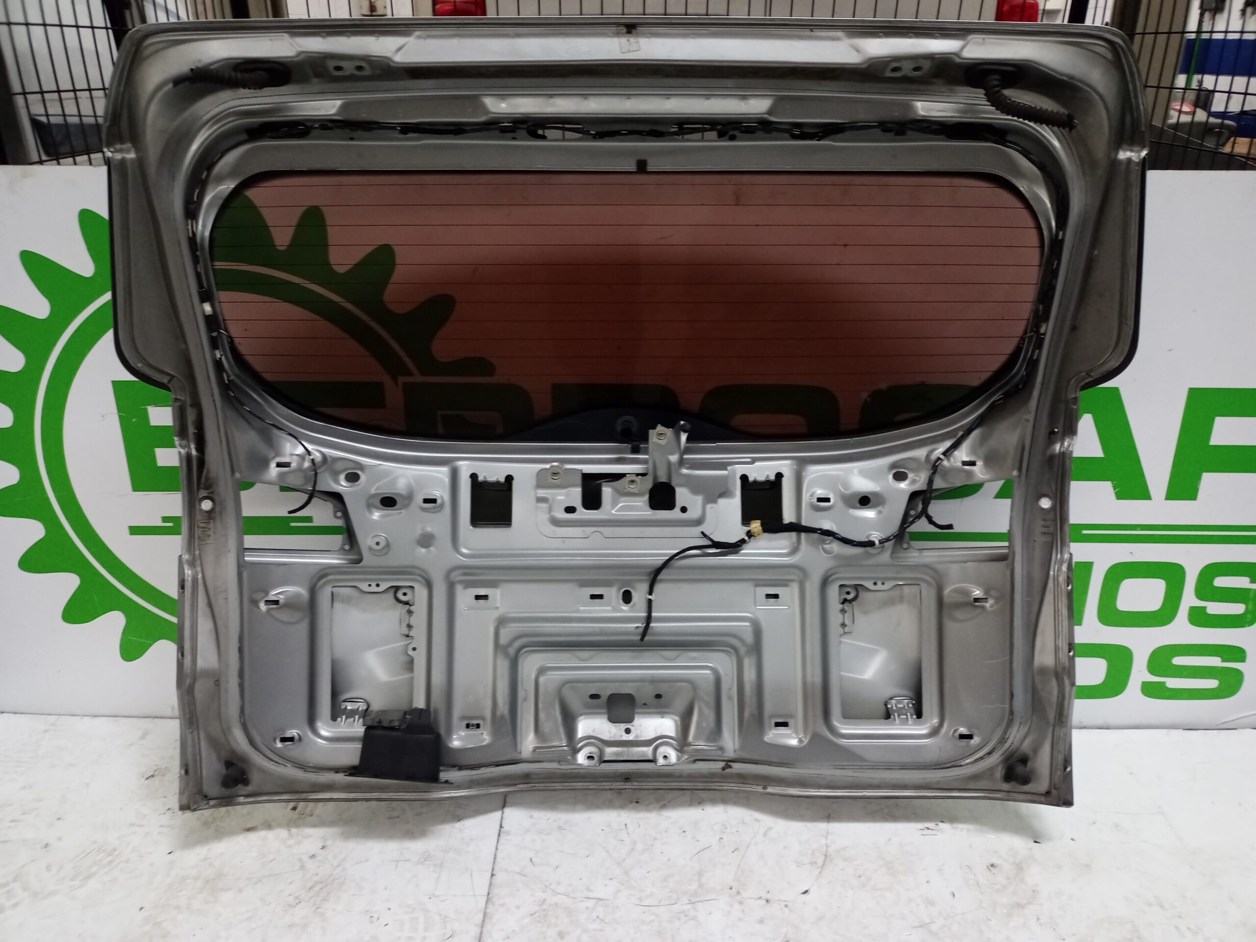 porton_trasero_1480698_cristal_de_regalo_ford_s_max_ca1_titanium