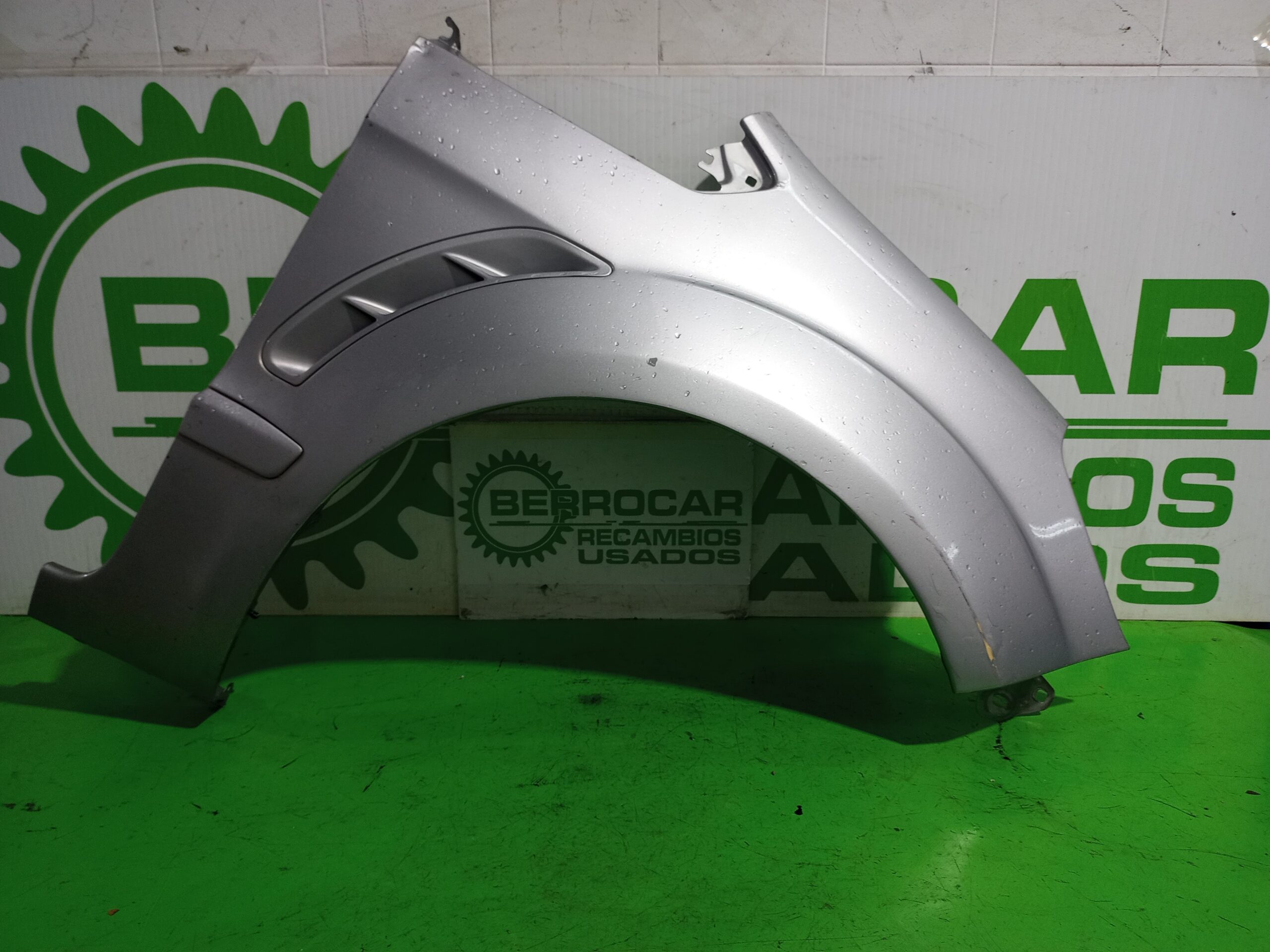 aleta_delantera_derecha_1712554_ford_s_max_ca1_titanium