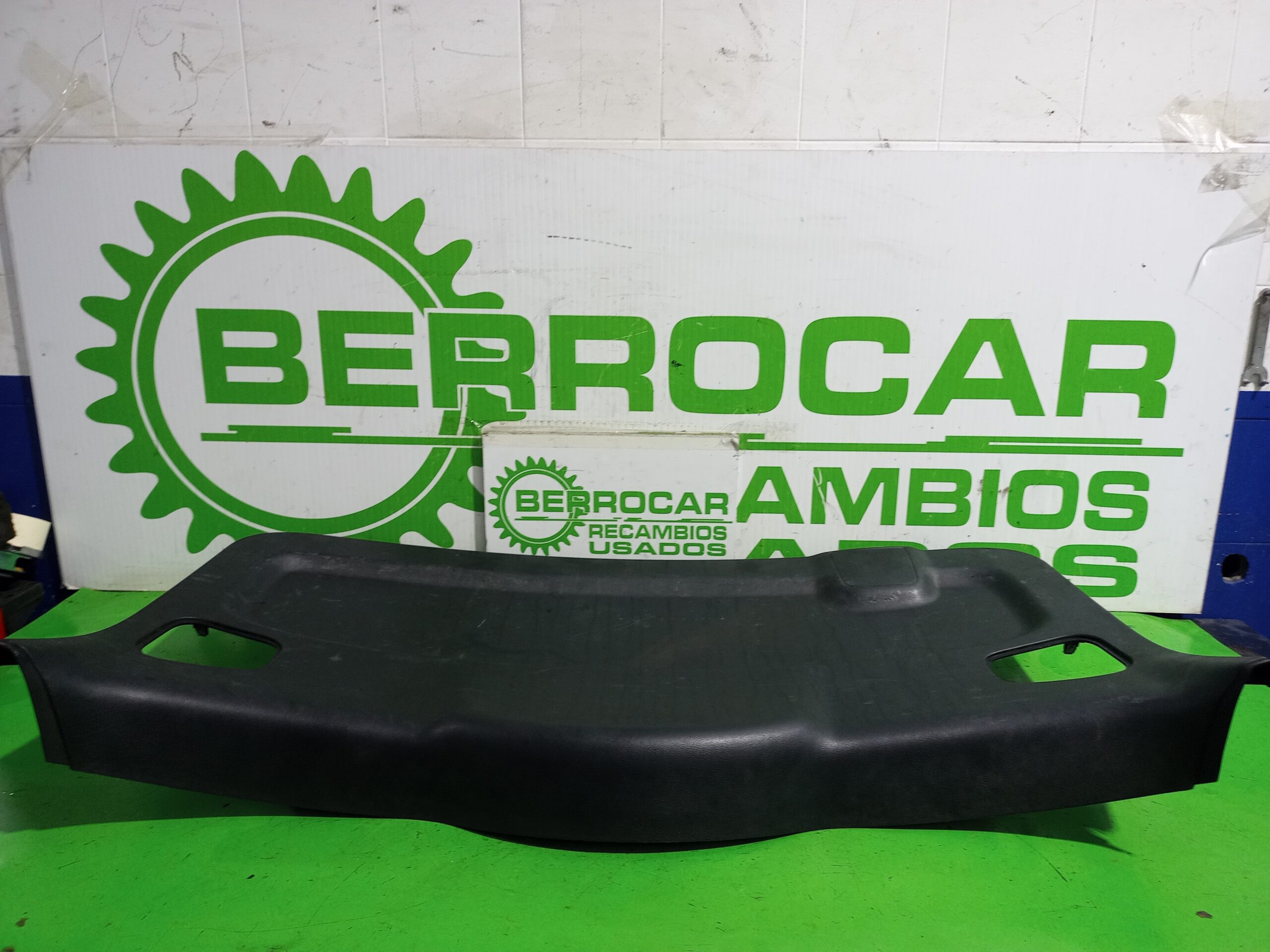 guarnecido_porton_trasero_go6m21_ford_s_max_ca1_titanium