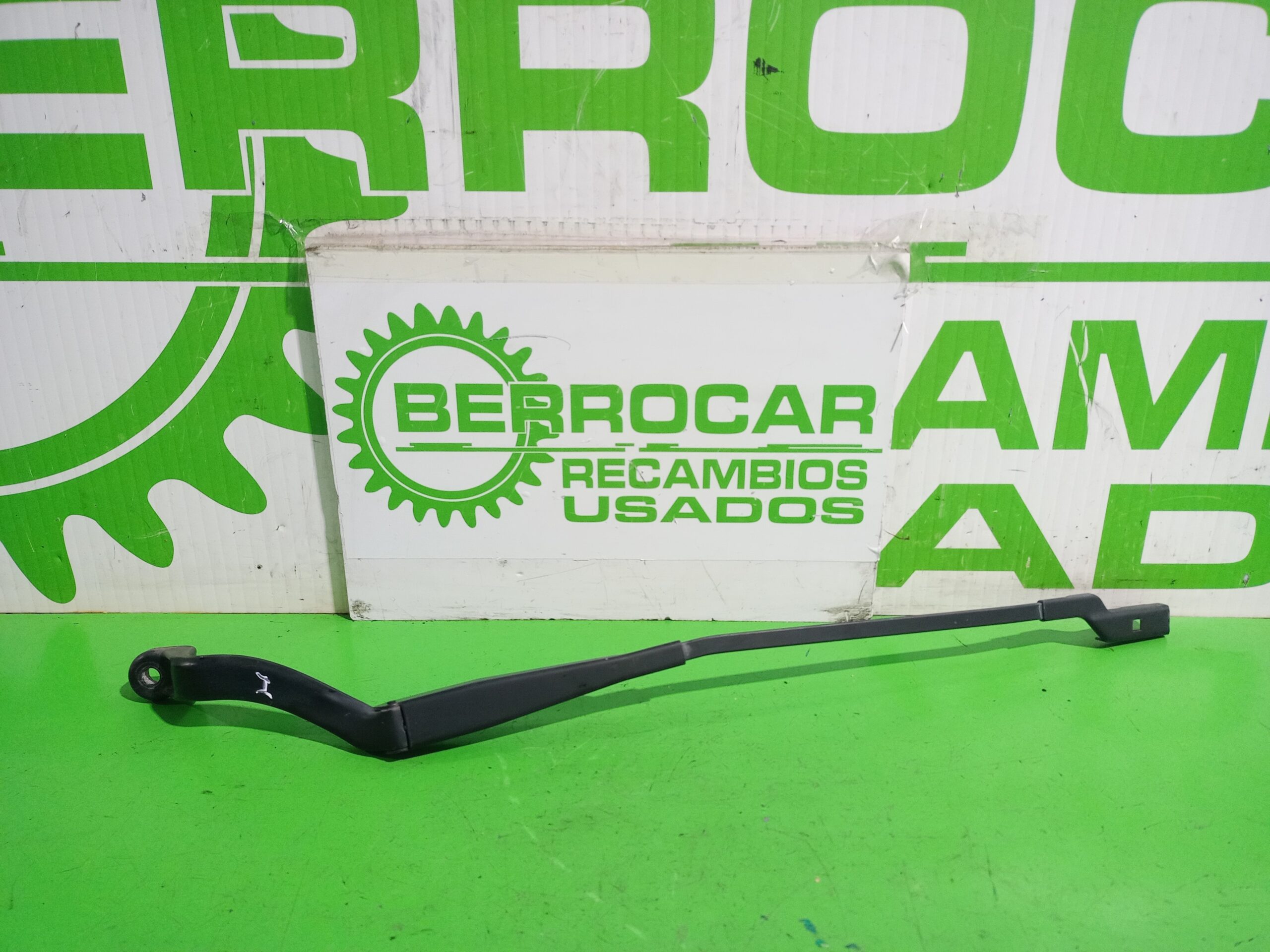 brazo_limpia_delantero_izquierdo_1715287_ford_s_max_ca1_titanium