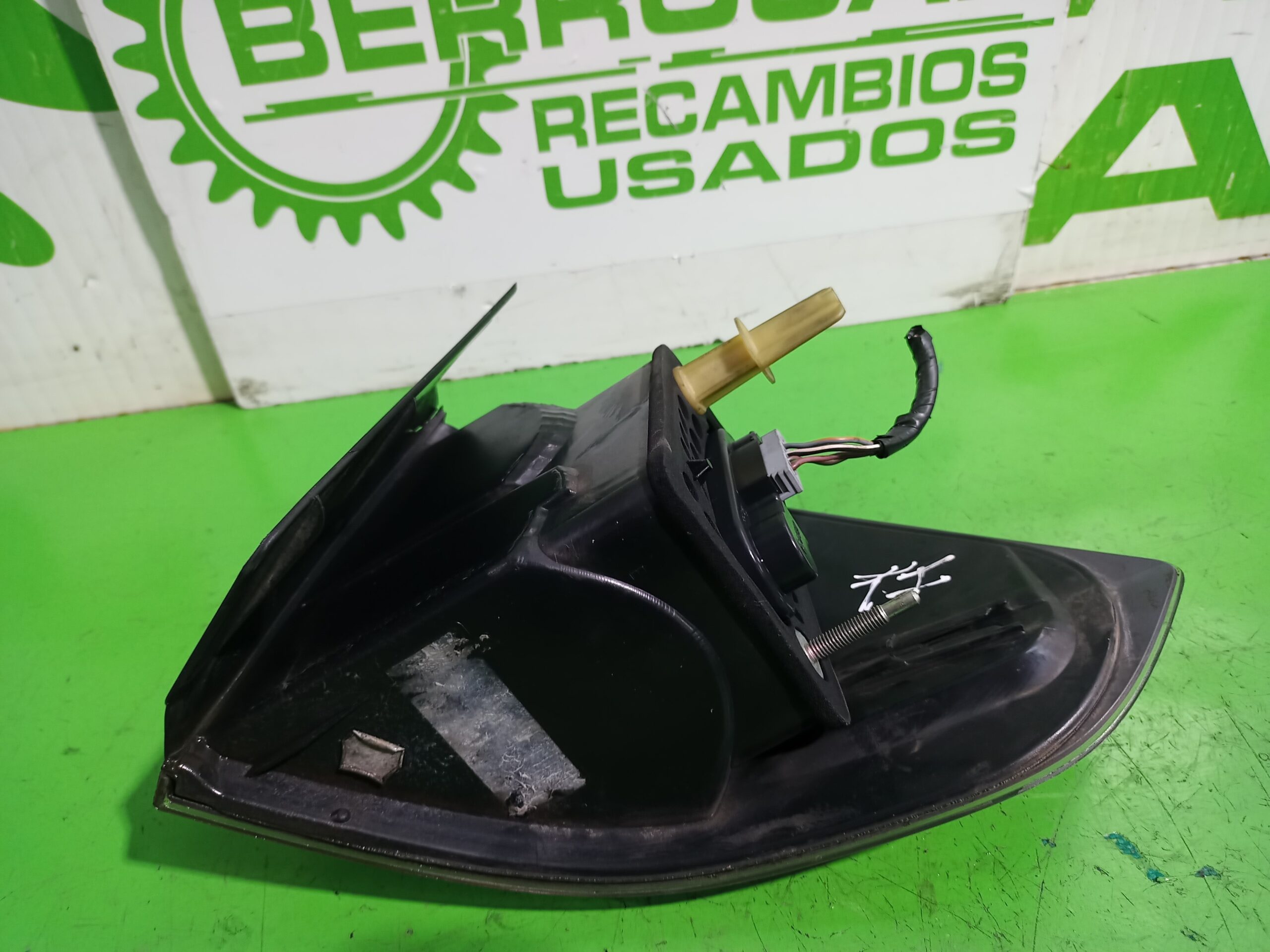 piloto_trasero_izquierdo_1467473_ford_s_max_ca1_titanium