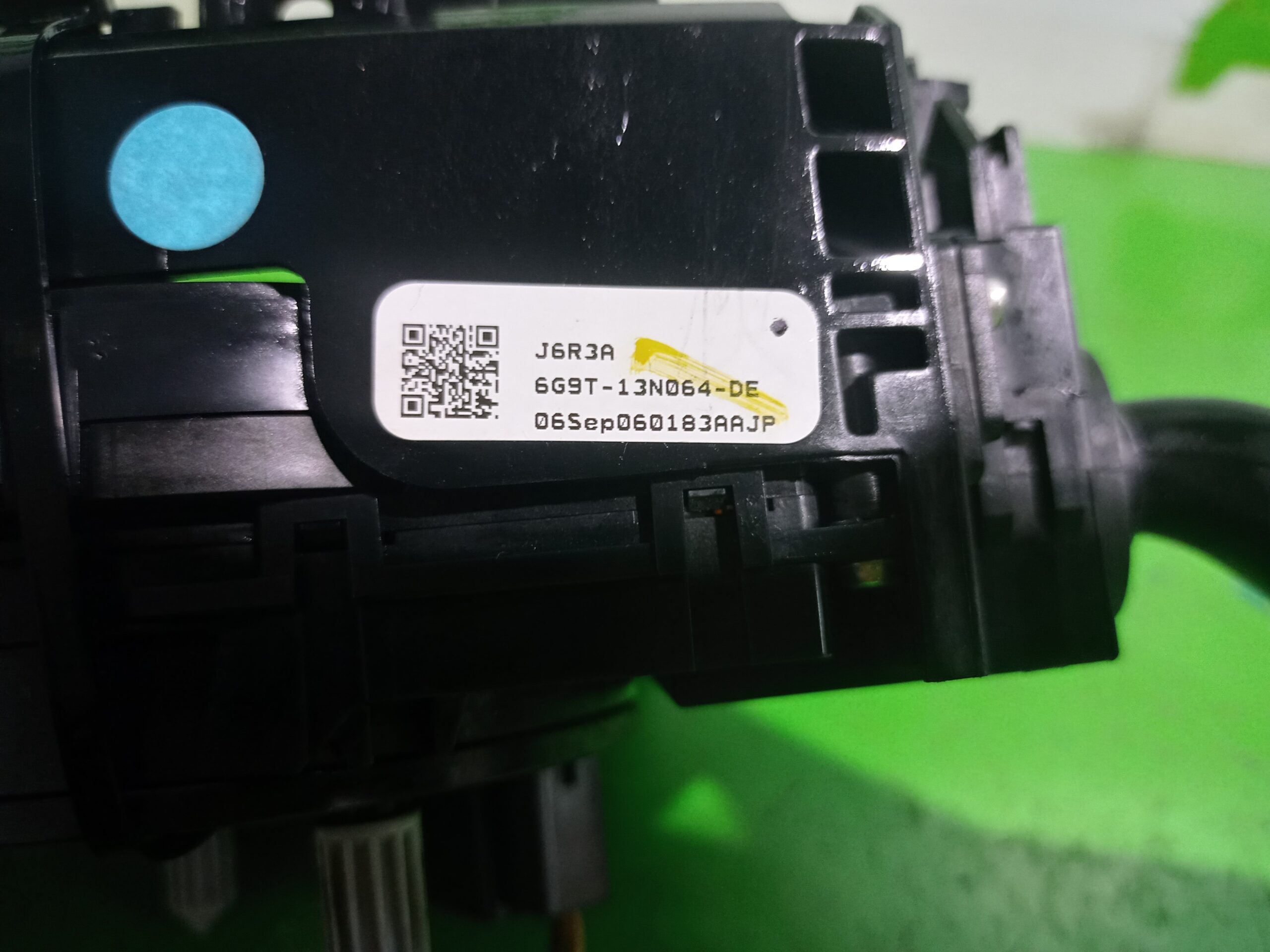 mando_multifuncion_6g9t_13n064_de_ford_s_max_ca1_titanium