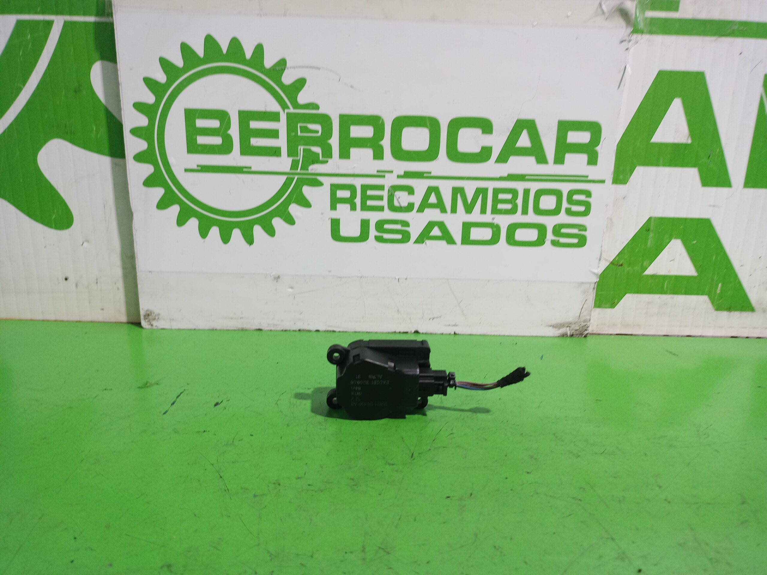 motor_apertura_trampilla_3m5h19e616_ford_s_max_ca1_titanium