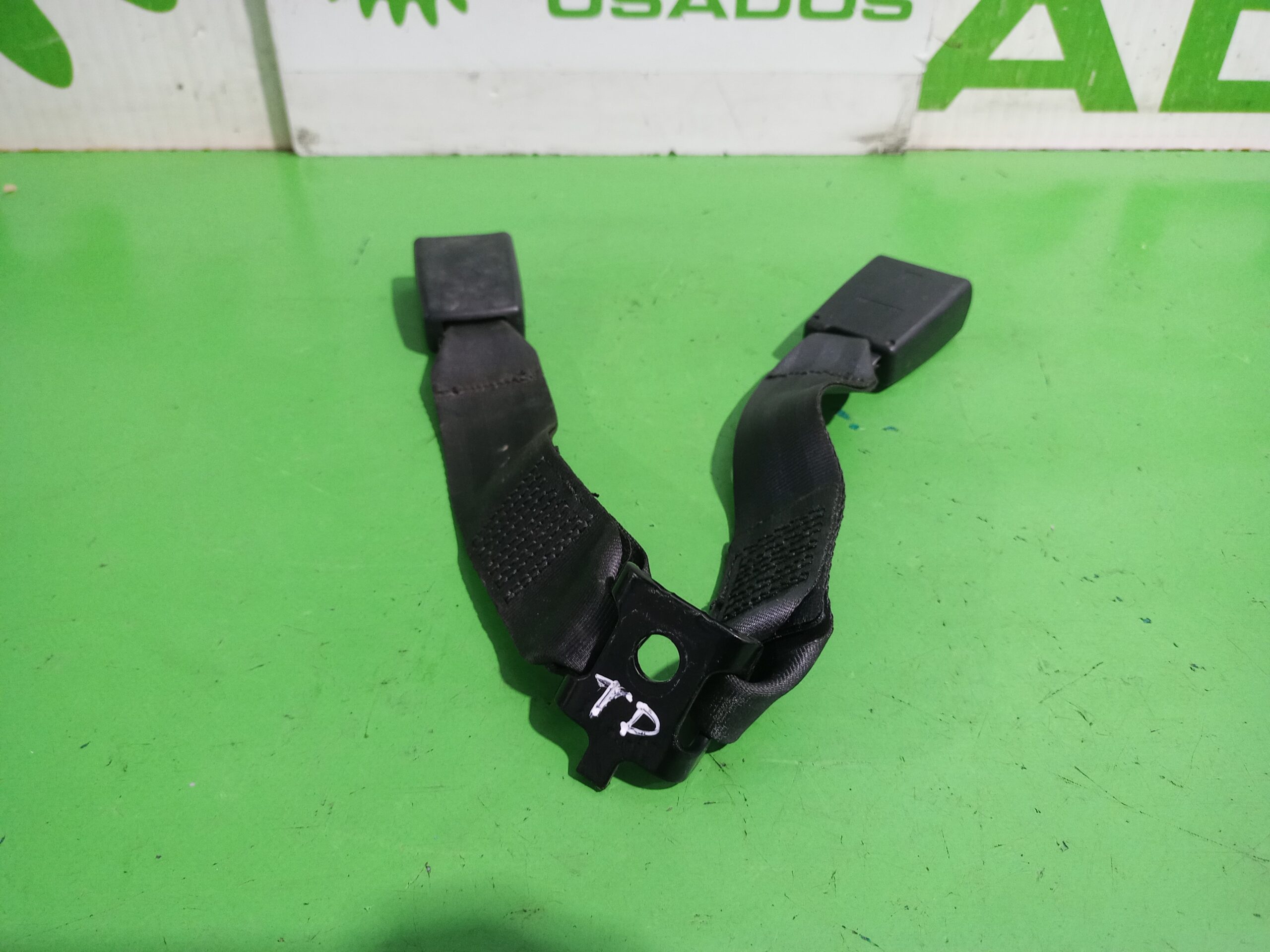 enganche_cinturon_trasero_derecho_8974la_citr_n_xsara_berlina_1_6_16v_satisfaction