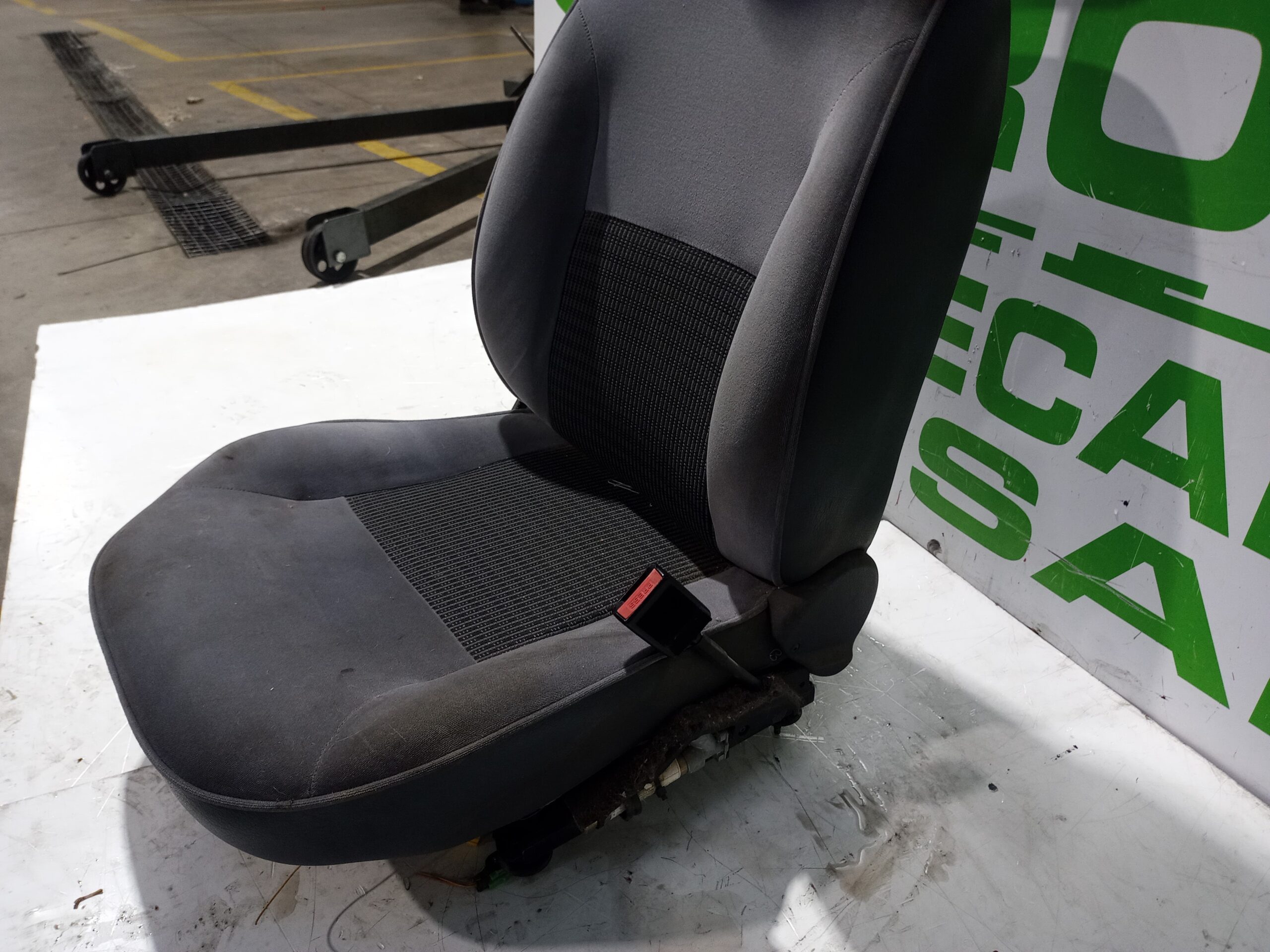 asiento_delantero_derecho_8904vv_citr_n_xsara_berlina_1_6_16v_satisfaction