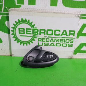 maneta_interior_delantera_izquierda_9143a1_96232001_citr_n_xsara_berlina_1_6_16v_satisfaction