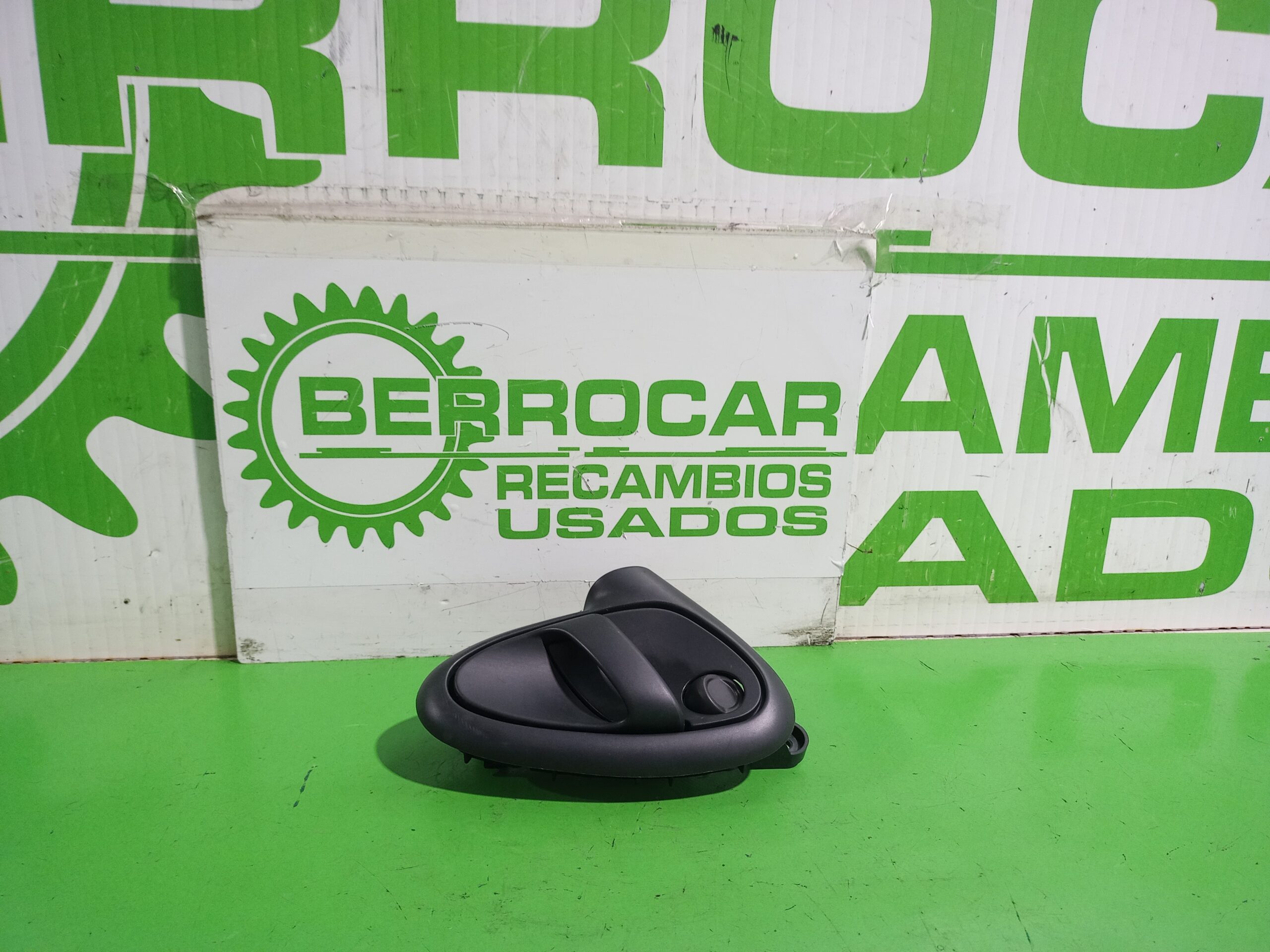 maneta_interior_trasera_derecha_9143a2_35116000_citr_n_xsara_berlina_1_6_16v_satisfaction