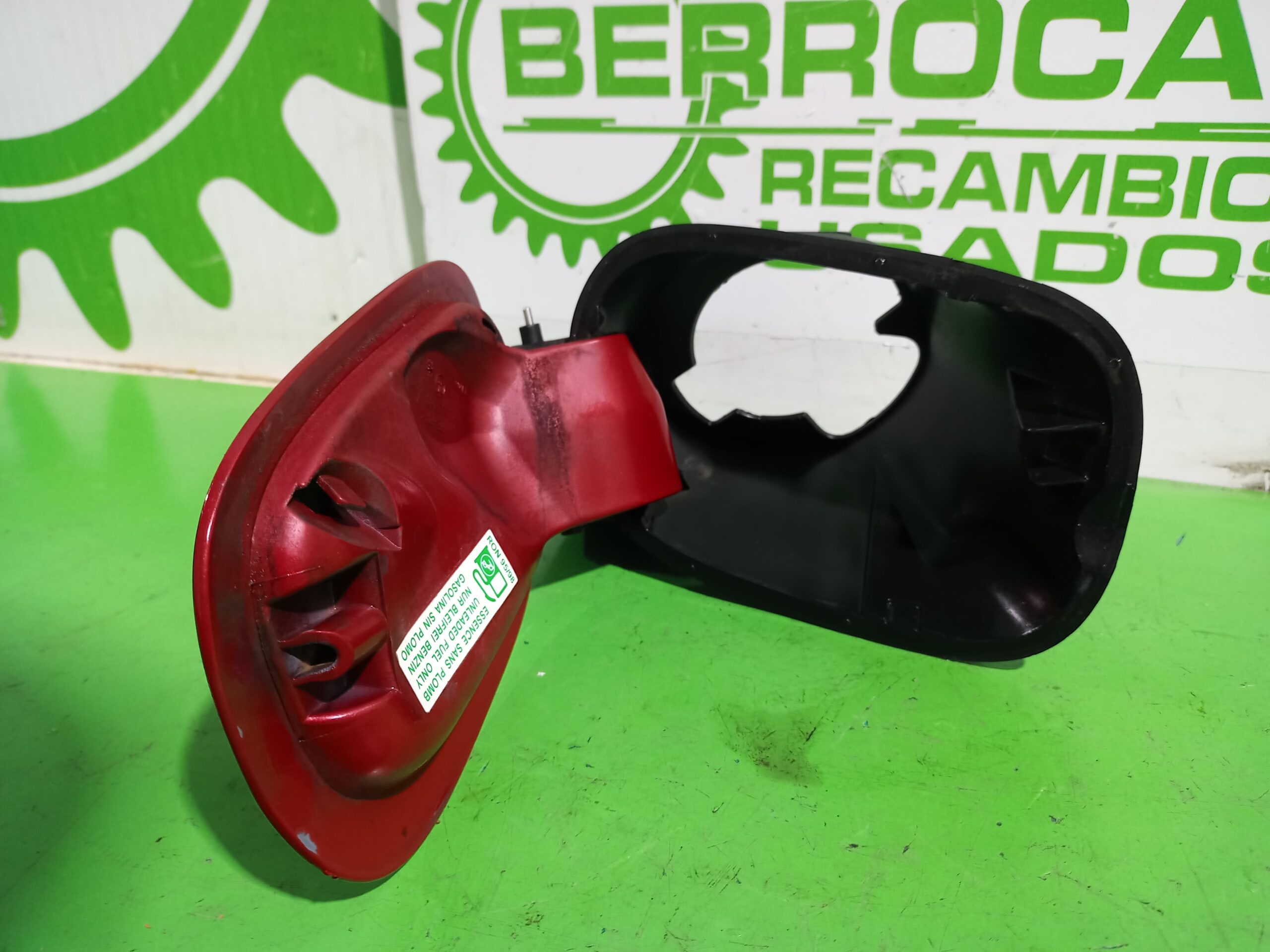 tapa_exterior_combustible_9622086880_citr_n_xsara_berlina_1_6_16v_satisfaction