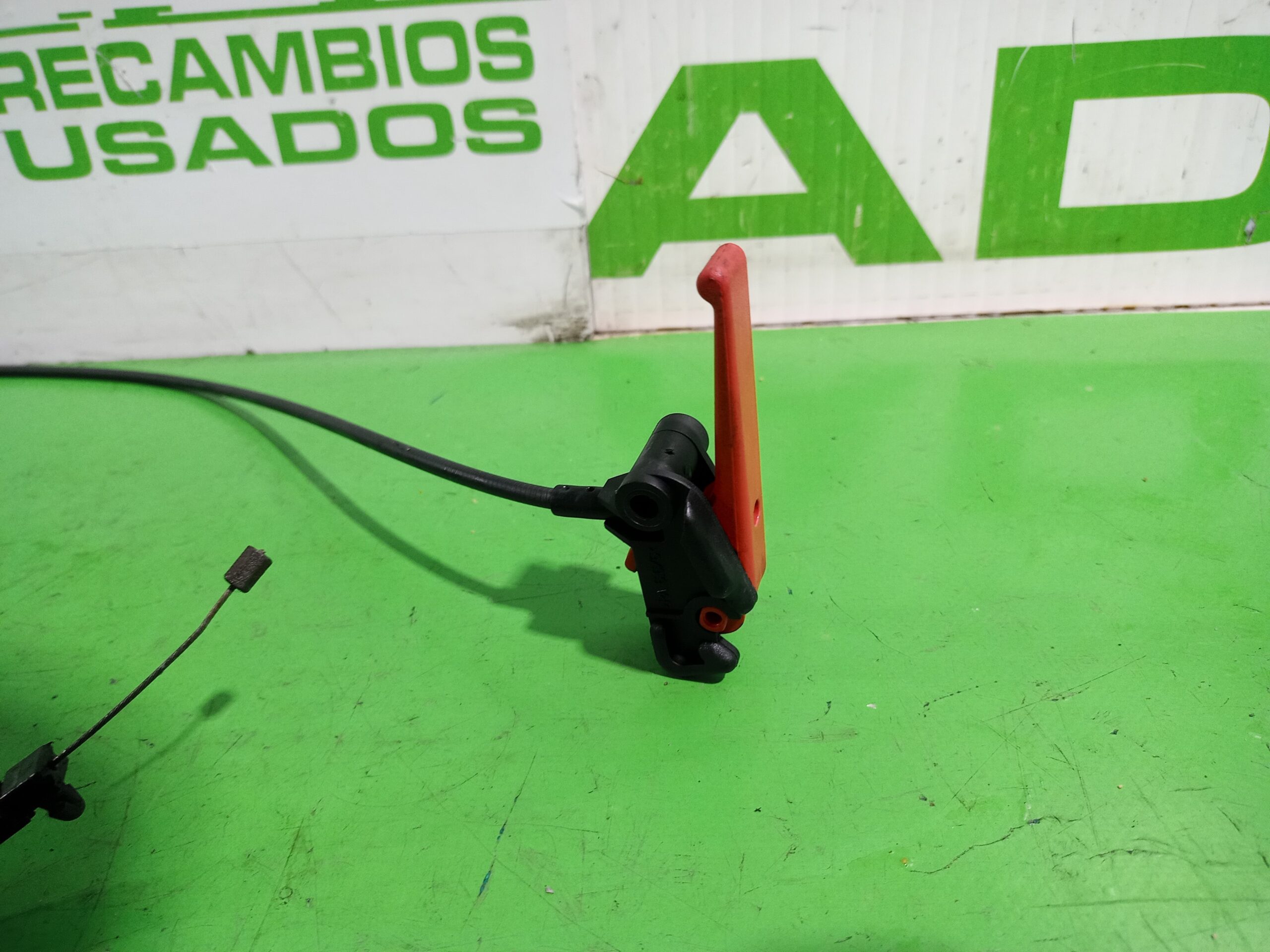 tirador_capot_7937g9_citr_n_xsara_berlina_1_6_16v_satisfaction