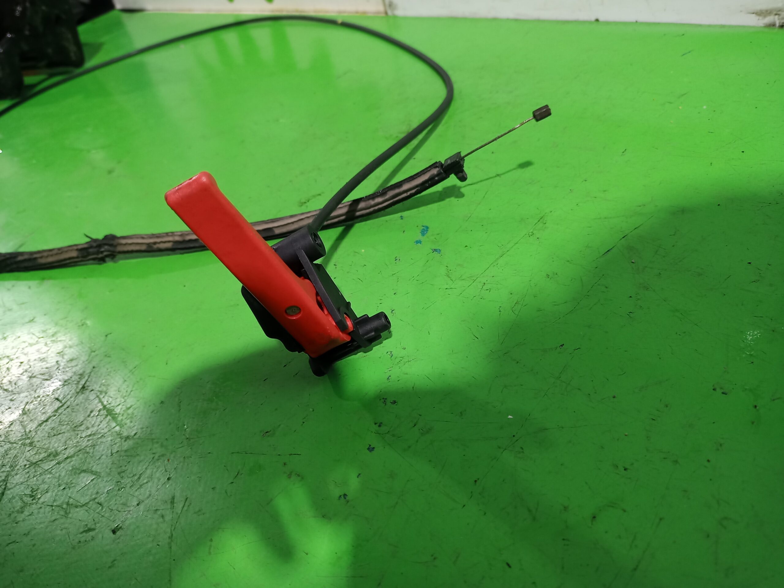 tirador_capot_7937g9_citr_n_xsara_berlina_1_6_16v_satisfaction