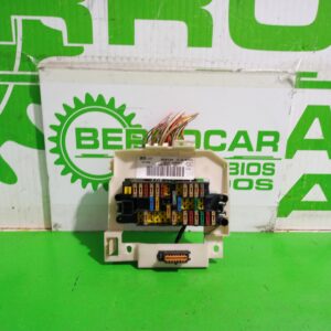 caja_reles_fusibles_9645970480_citr_n_xsara_berlina_1_6_16v_satisfaction