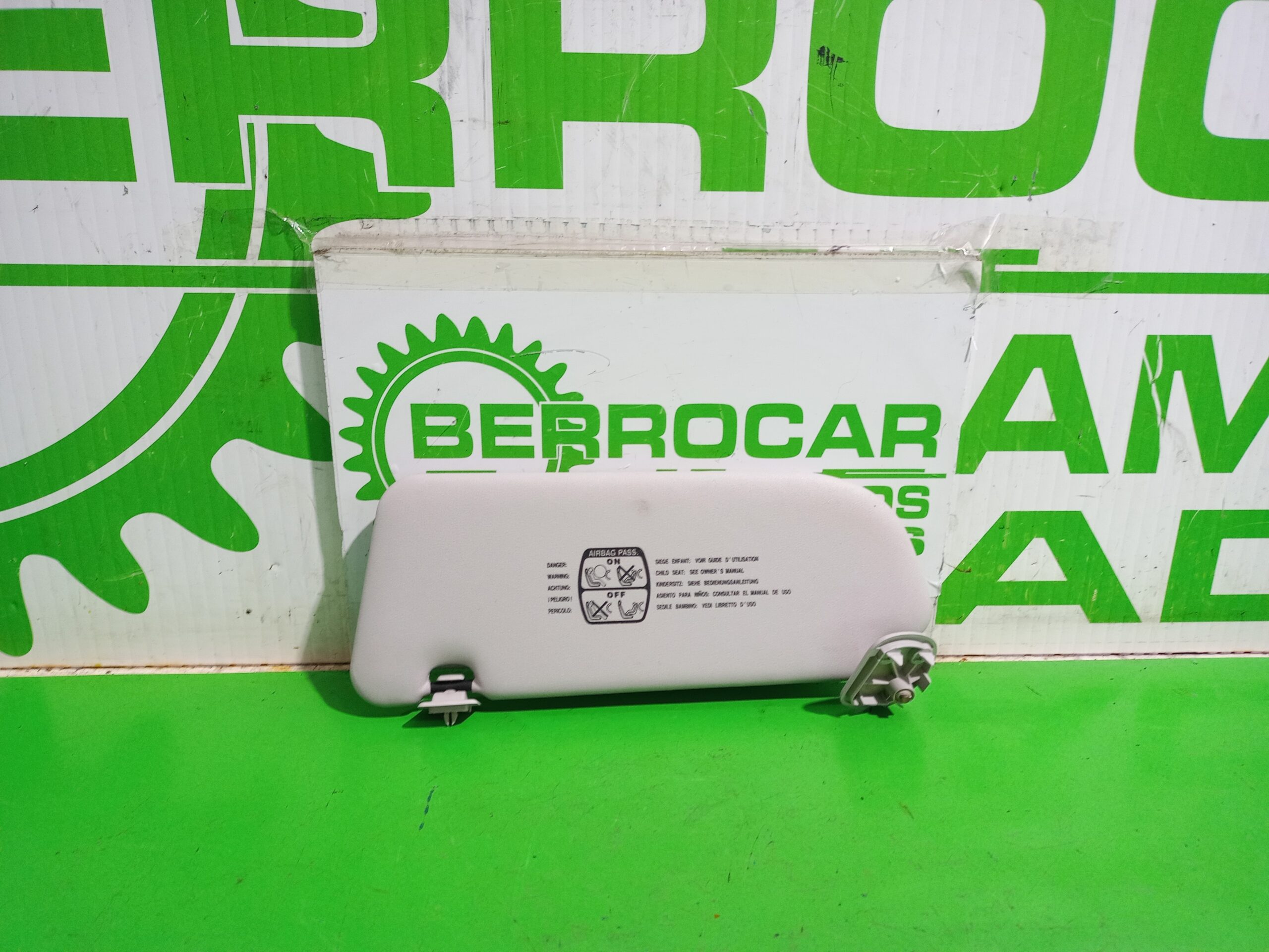 parasol_derecho_8143fc_citr_n_xsara_berlina_1_6_16v_satisfaction