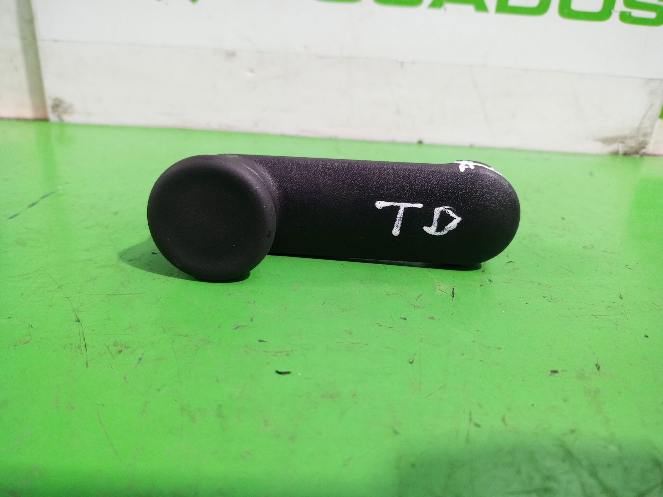 maneta_elevalunas_trasera_derecha_90459502_opel_astra_h_berlina_essentia