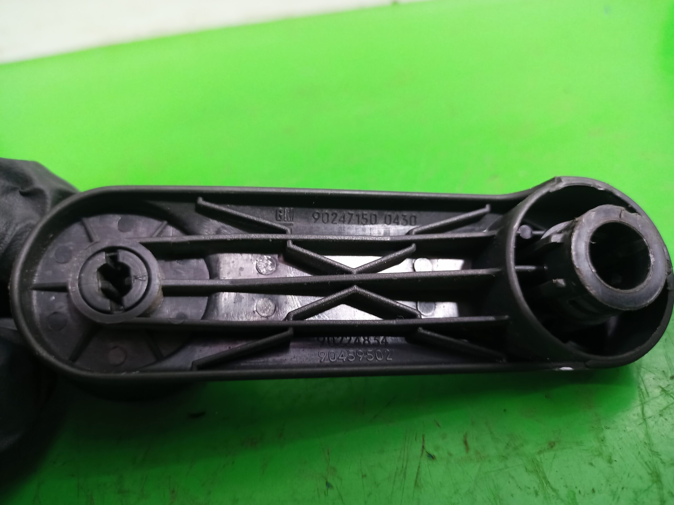 maneta_elevalunas_trasera_derecha_90459502_opel_astra_h_berlina_essentia