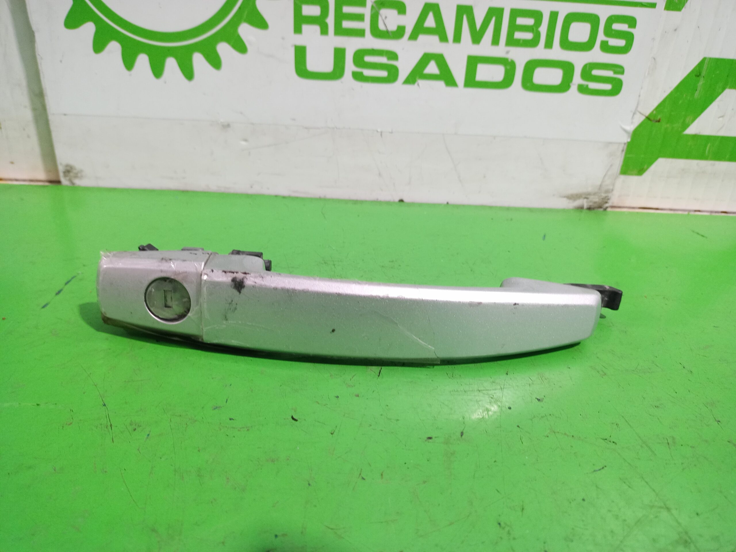 maneta_exterior_delantera_izquierda_5138195_opel_astra_h_berlina_essentia