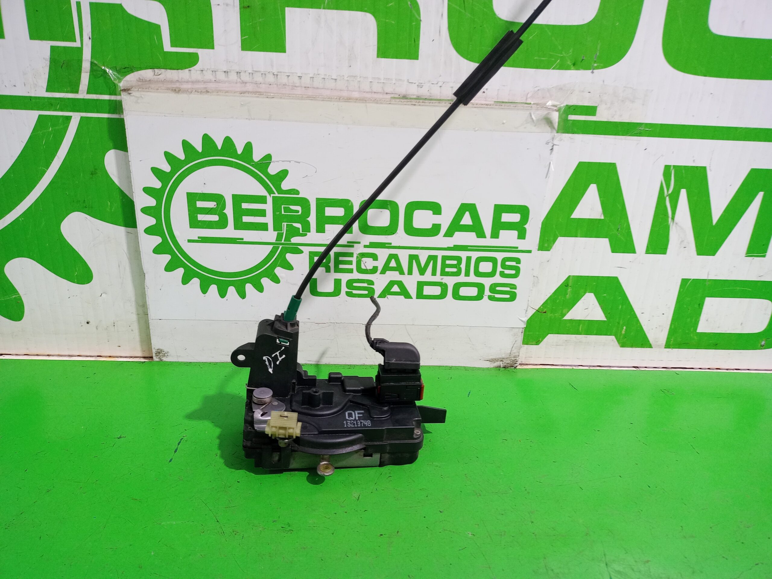 cerradura_puerta_delantera_izquierda_13210748_opel_astra_h_berlina_essentia