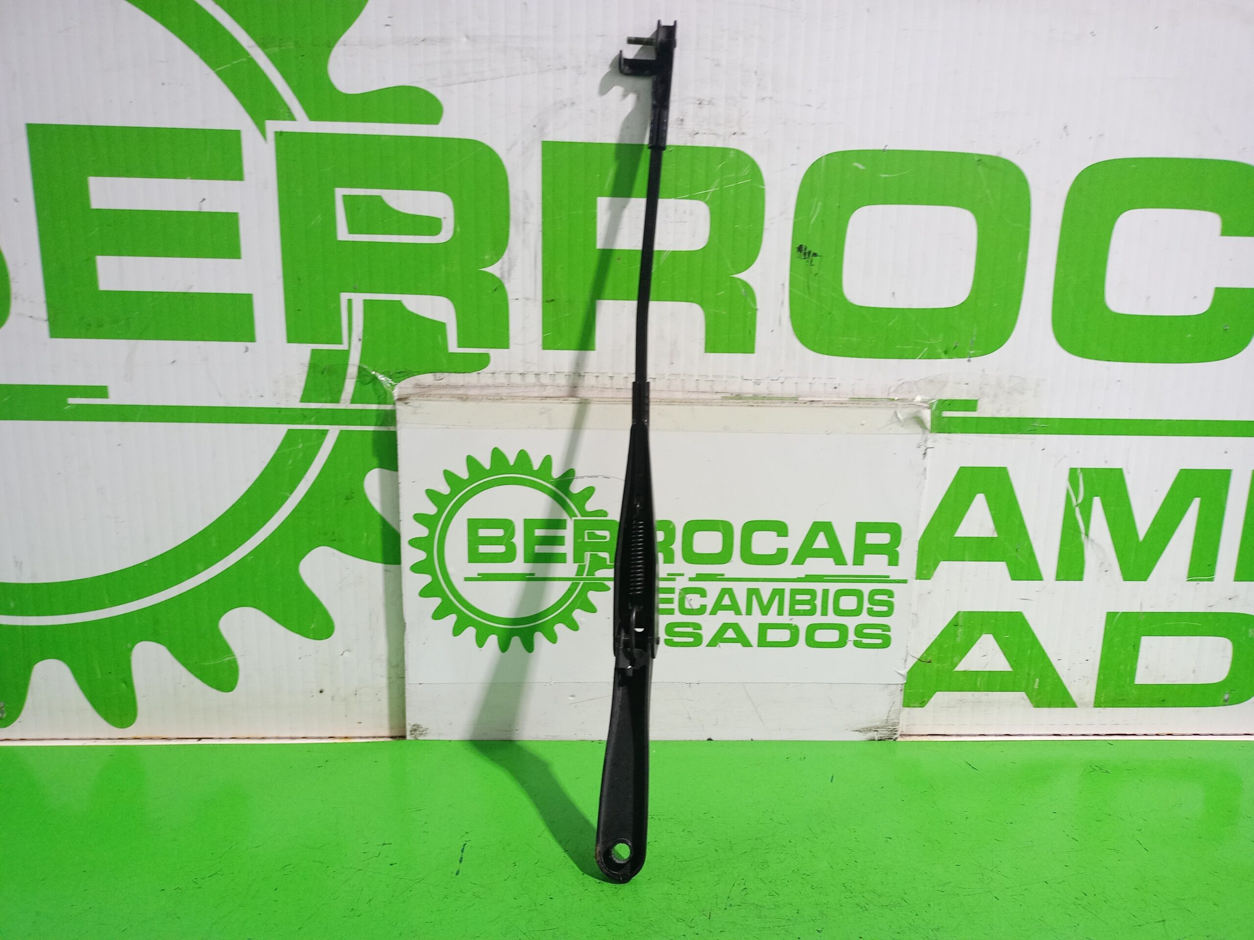 brazo_limpia_delantero_izquierdo_13111219_opel_astra_h_berlina_essentia