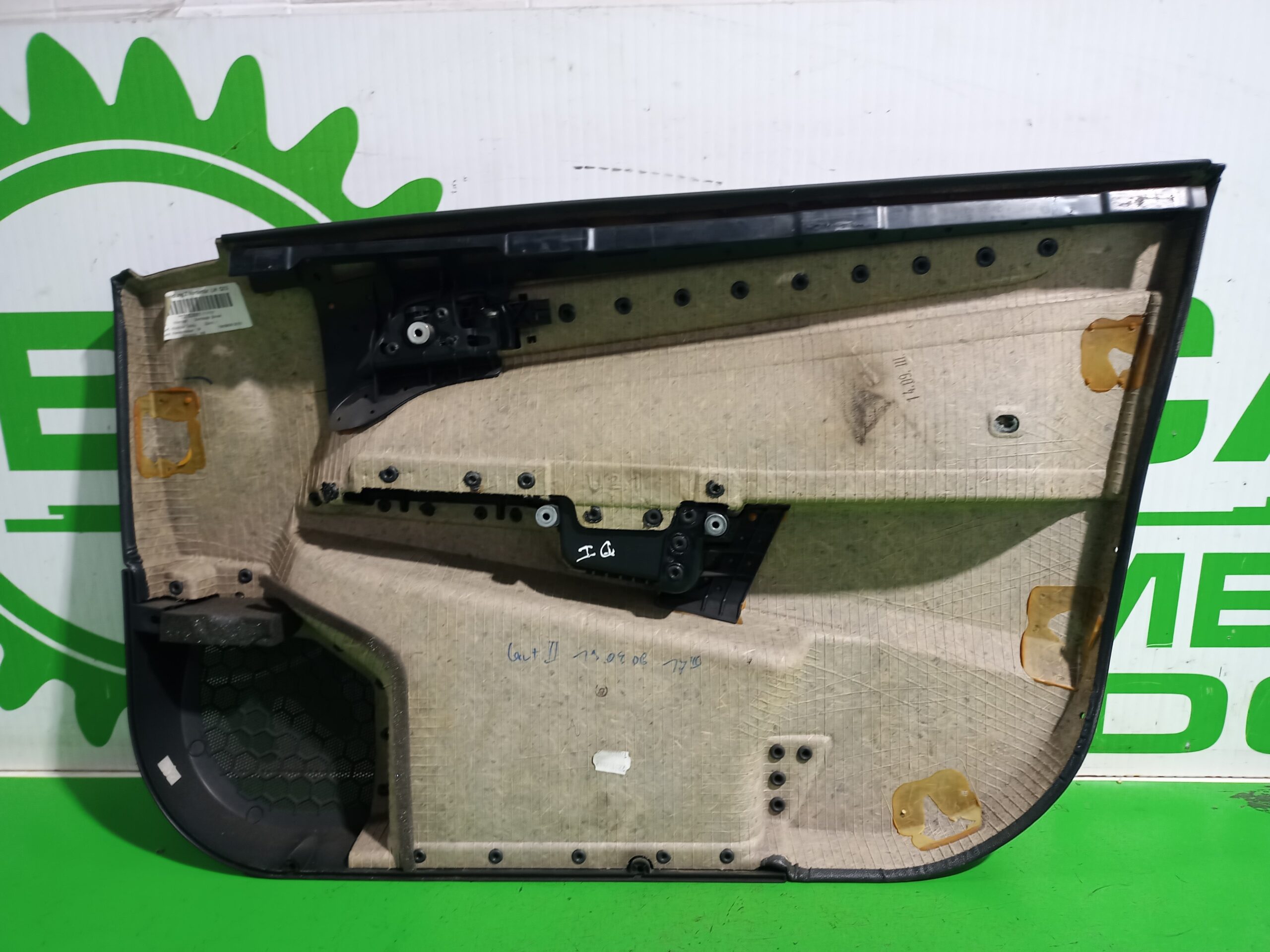 guarnecido_puerta_delantera_izquierda_13153881_opel_astra_h_berlina_essentia