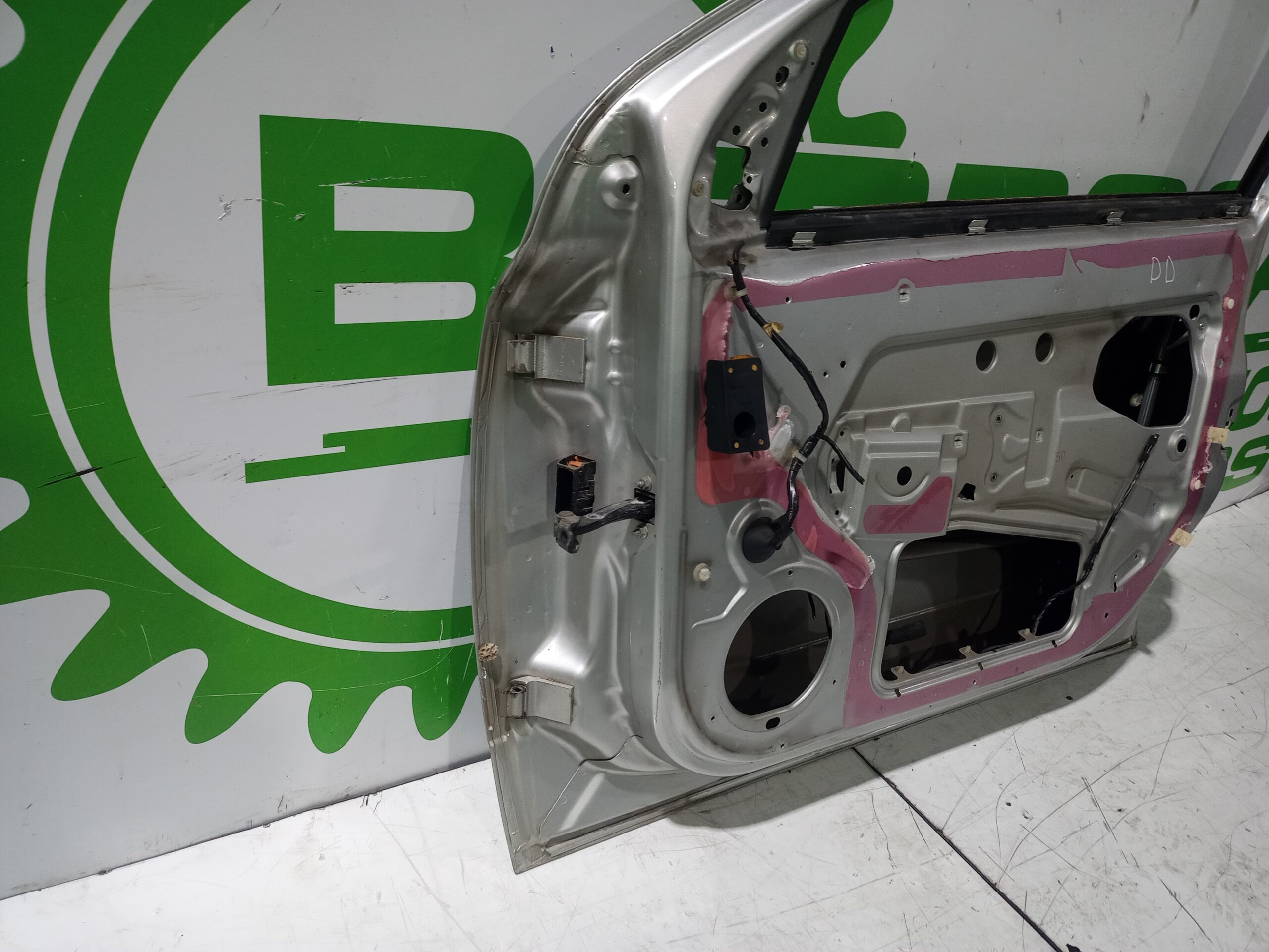 puerta_delantera_derecha_124086_opel_astra_h_berlina_essentia