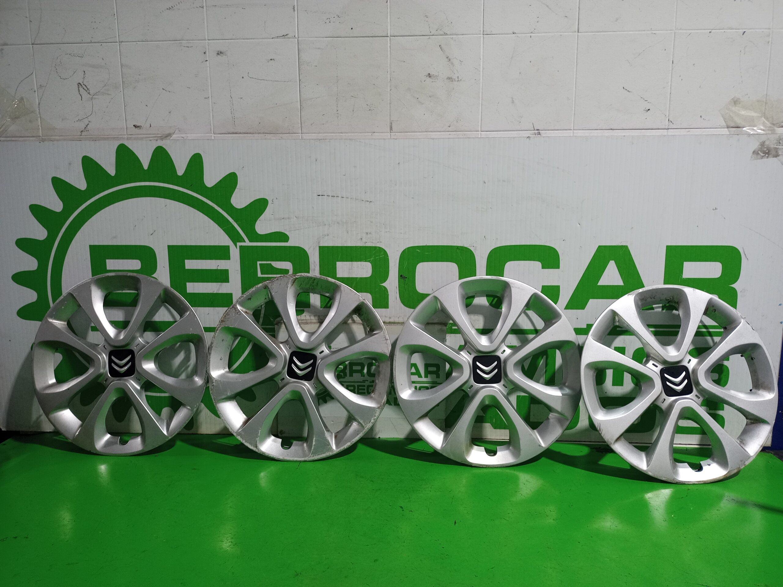 tapacubos_9813869477_citr_n_c3_origins