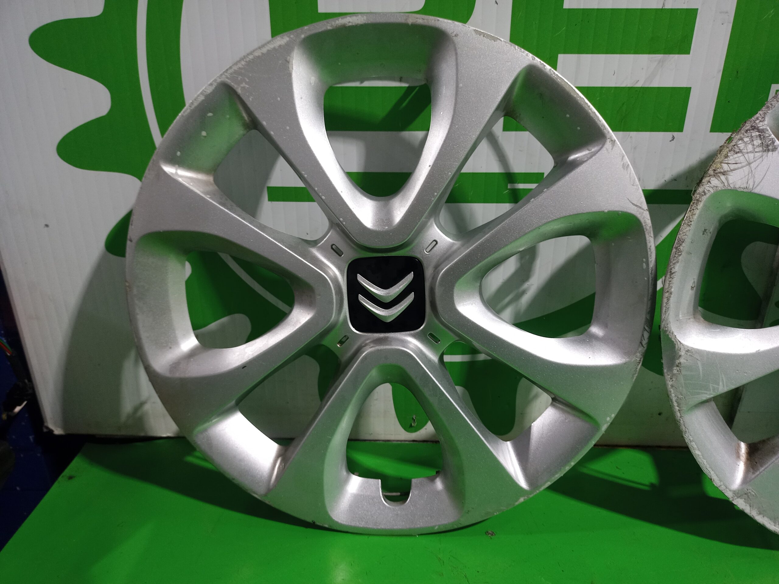 tapacubos_9813869477_citr_n_c3_origins