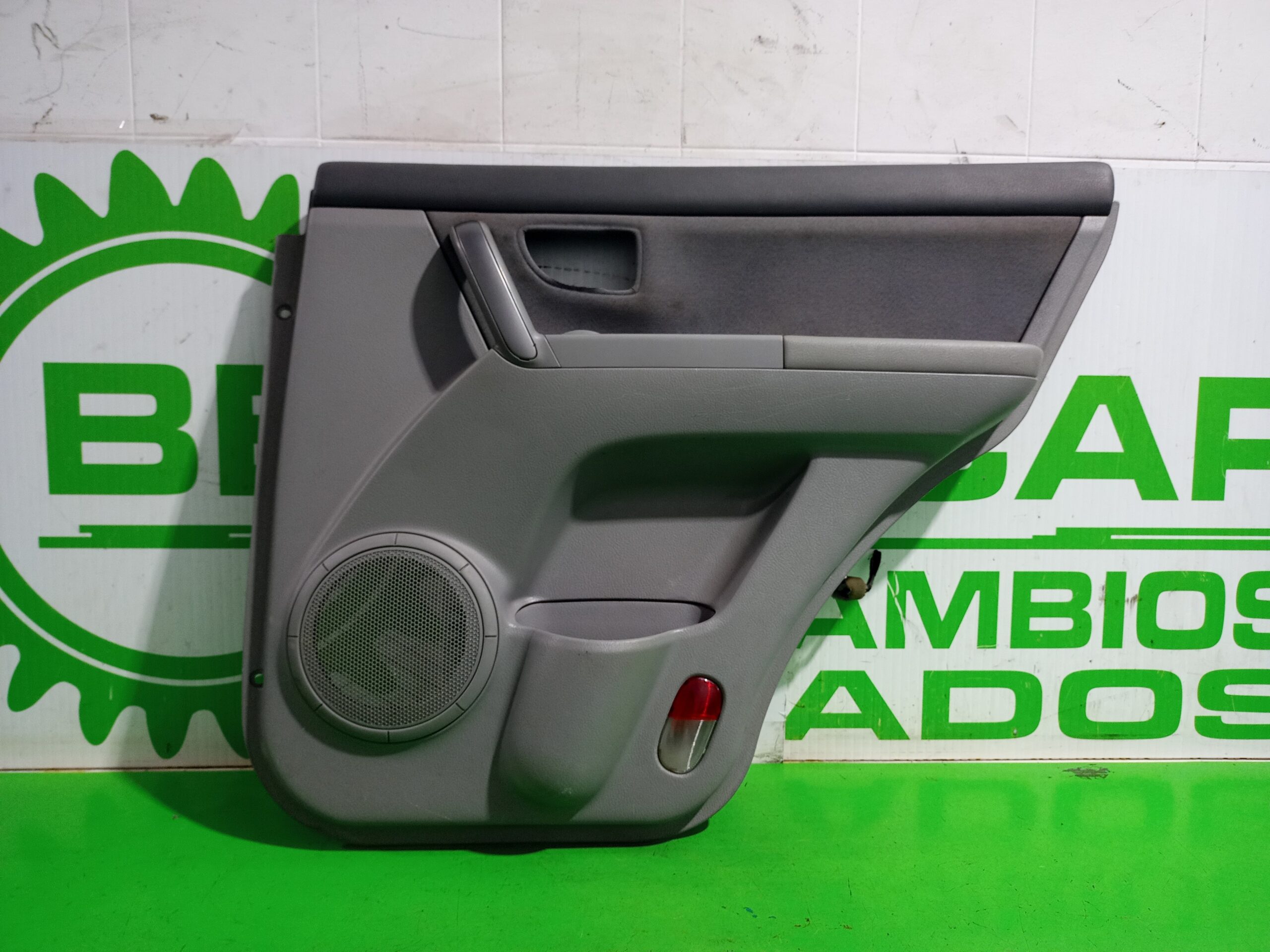 guarnecido_puerta_trasera_derecha_833603e000_kia_sorento_i_jc_2_5_crdi