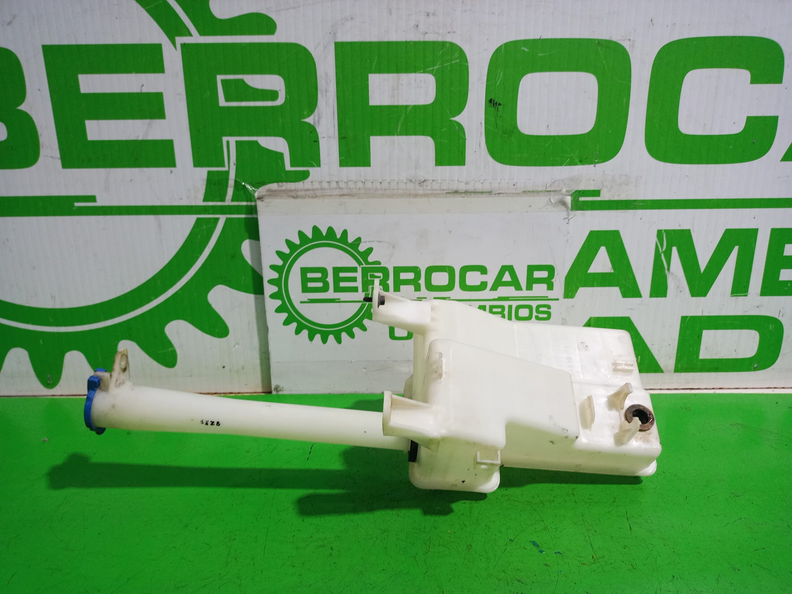 deposito_limpia_986103e400_kia_sorento_i_jc_2_5_crdi