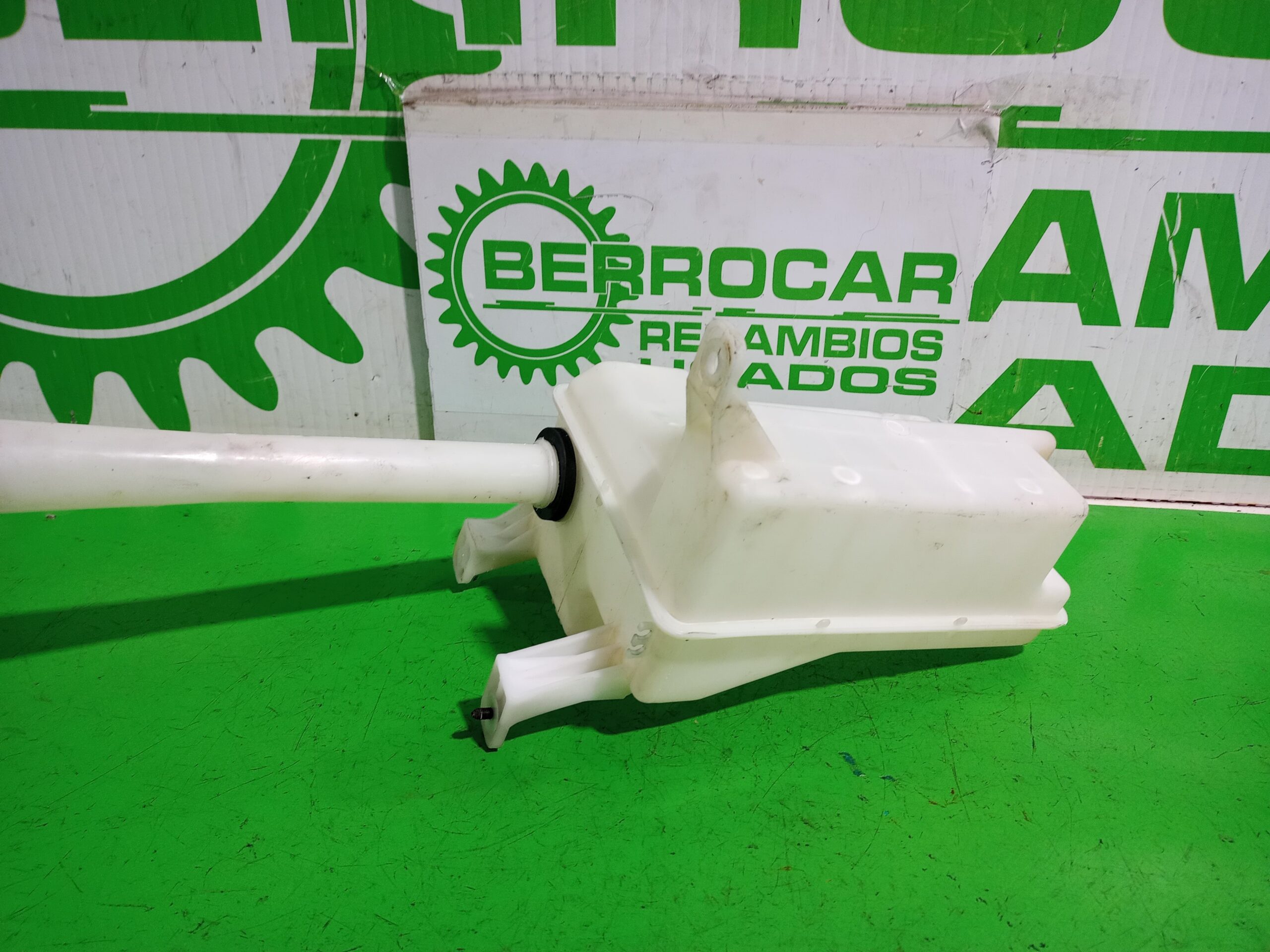 deposito_limpia_986103e400_kia_sorento_i_jc_2_5_crdi