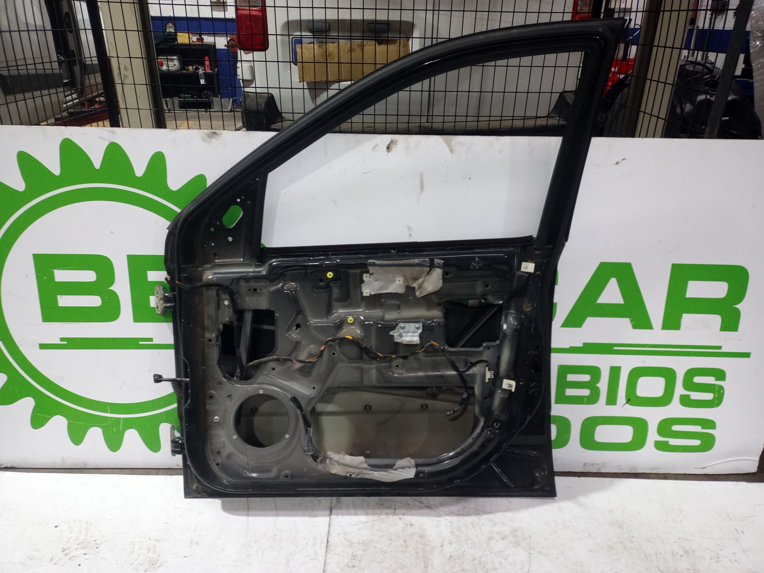 puerta_delantera_derecha_760043e111_kia_sorento_i_jc_2_5_crdi