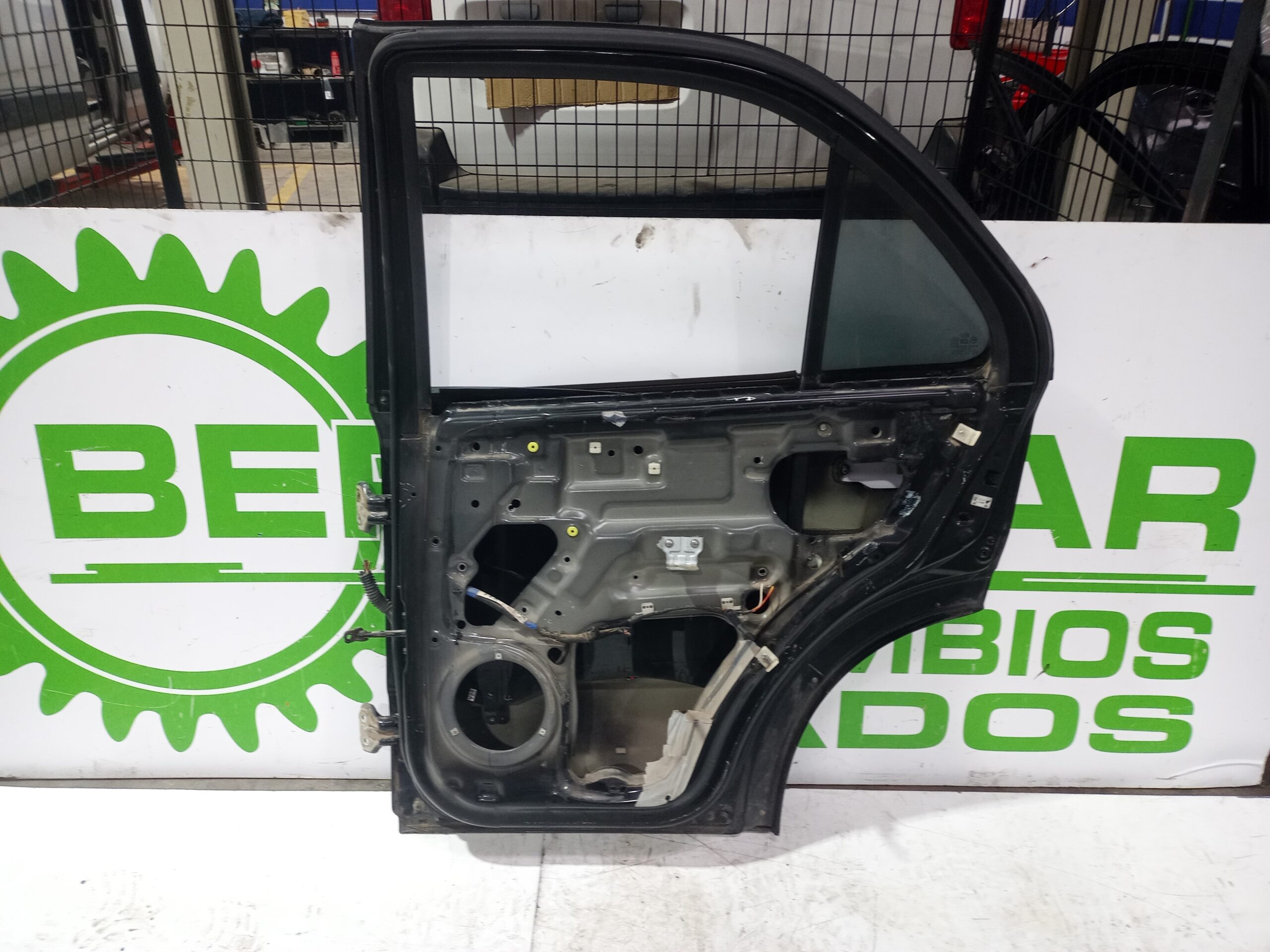 puerta_trasera_derecha_770043e111_kia_sorento_i_jc_2_5_crdi