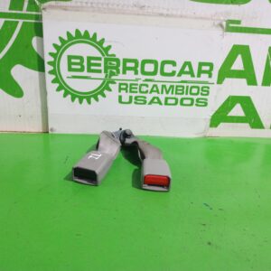 enganche_cinturon_trasero_izquierdo_898303e200cy_kia_sorento_i_jc_2_5_crdi