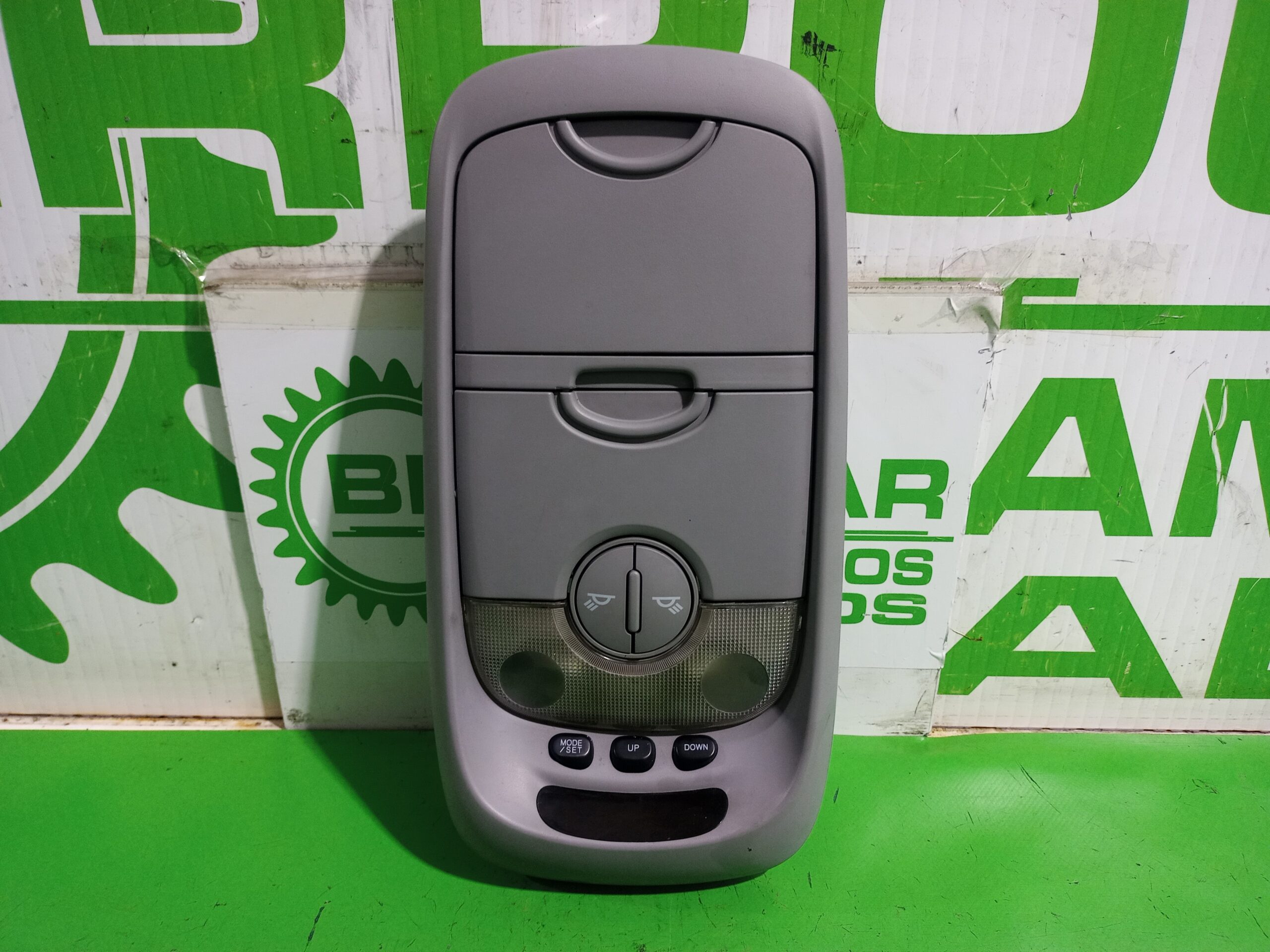 luz_interior_0k53e51410_kia_sorento_i_jc_2_5_crdi