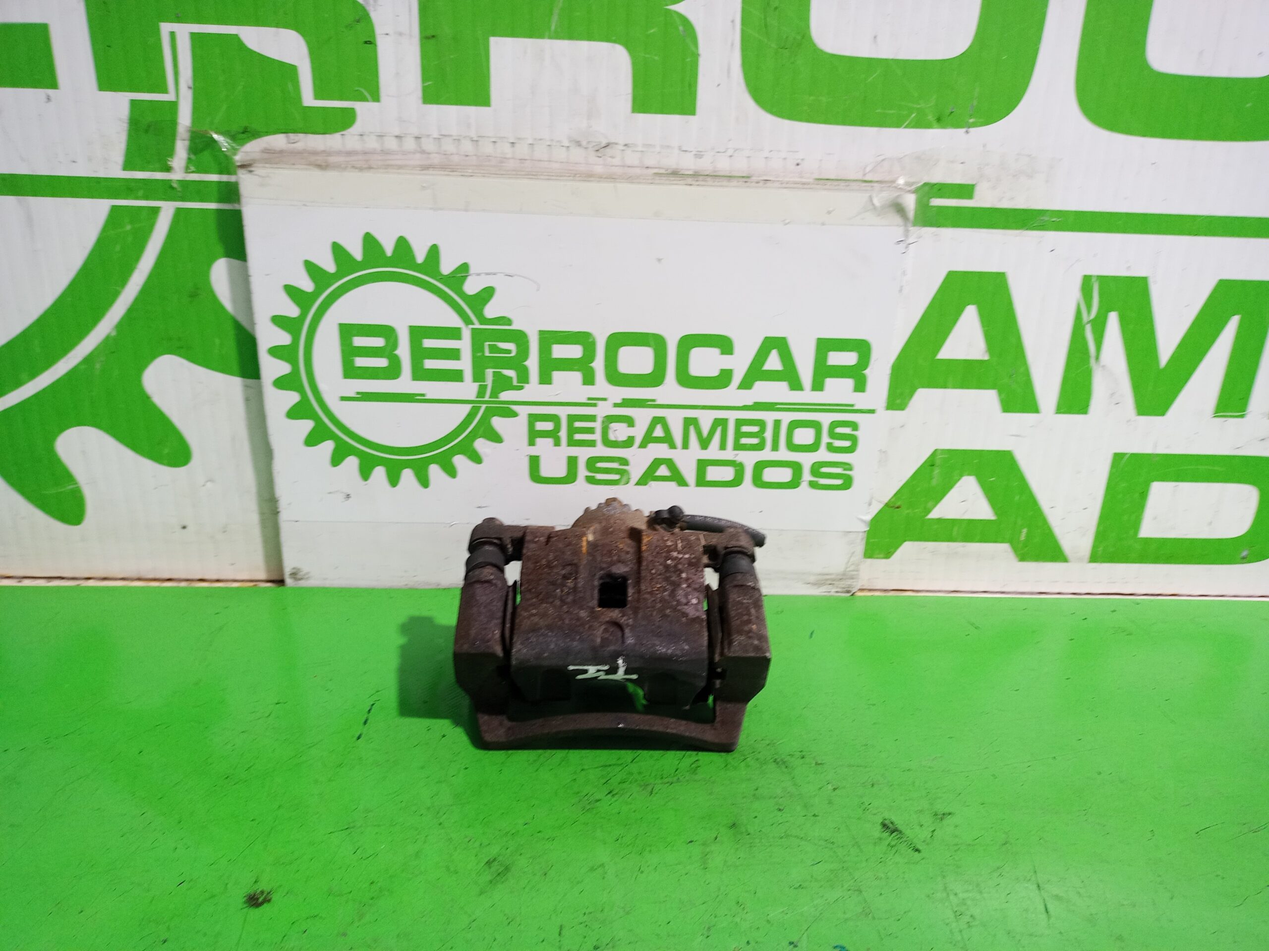 pinza_de_freno_trasera_izquierda_582103e600_kia_sorento_i_jc_2_5_crdi