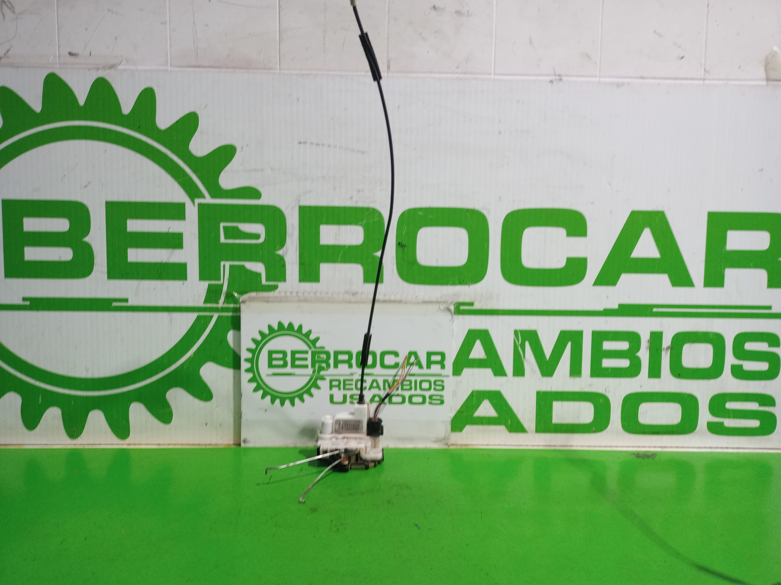 cerradura_puerta_delantera_izquierda_51827413_fiat_500_cabrio_150_lounge