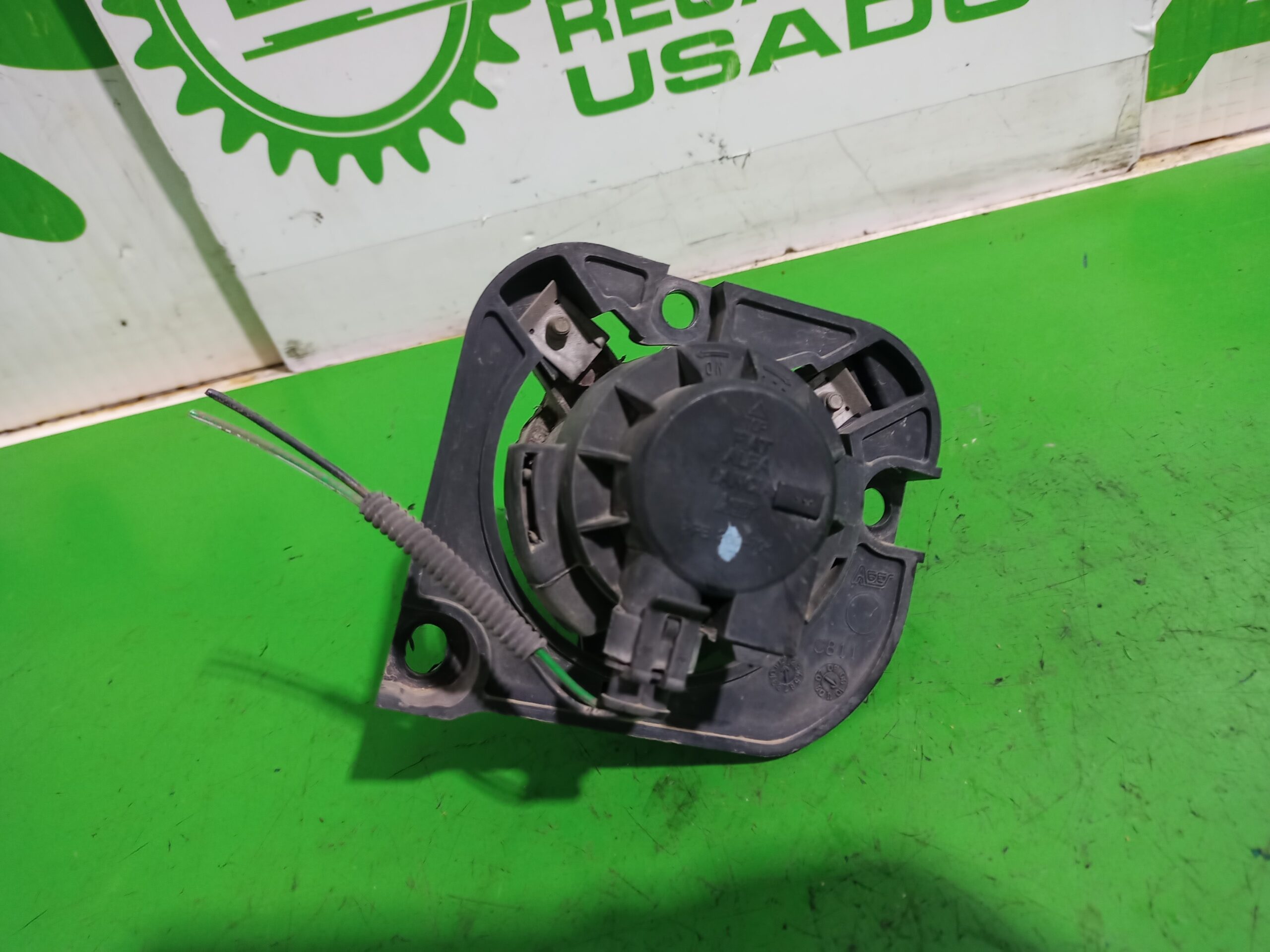 faro_antiniebla_derecho_51822888_fiat_500_cabrio_150_lounge