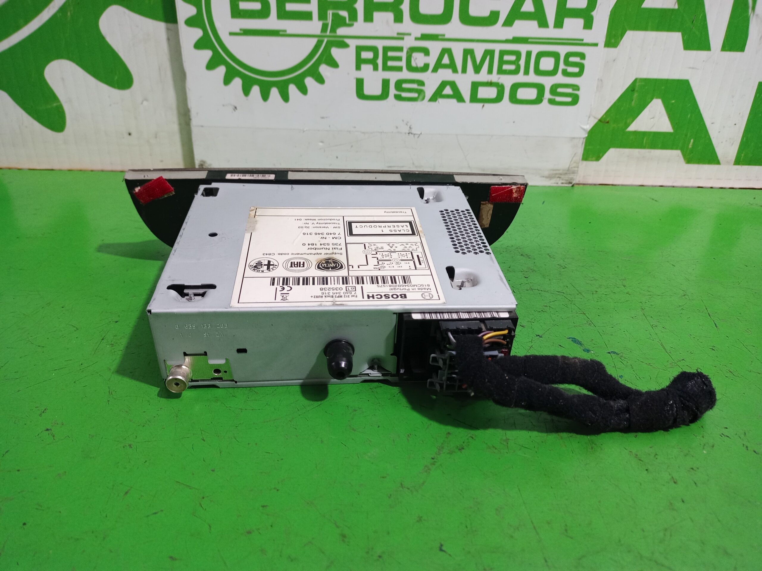 sistema_audio_radio_cd_7355341840_fiat_500_cabrio_150_lounge