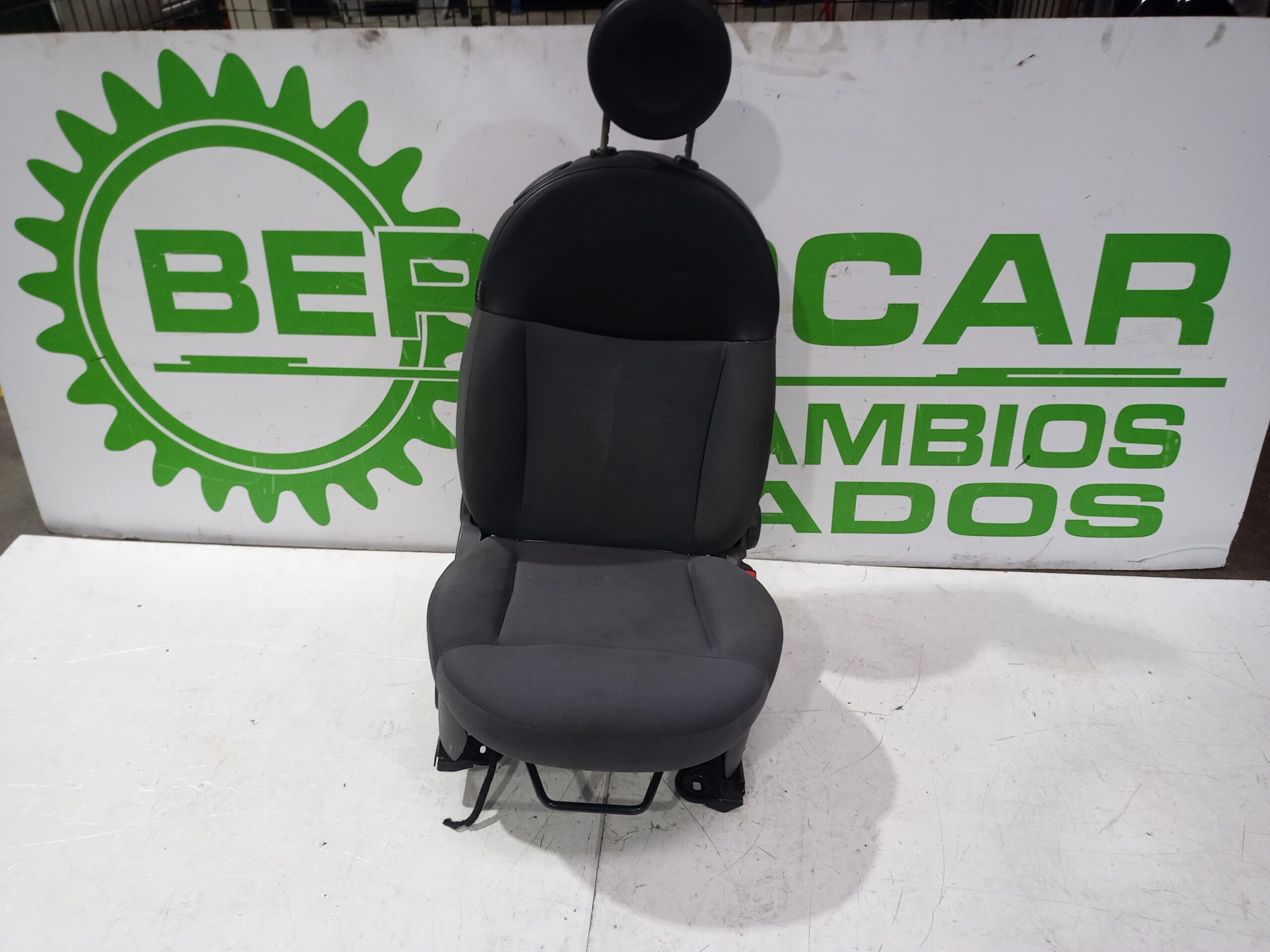 asiento_delantero_derecho_71749303_fiat_500_cabrio_150_lounge