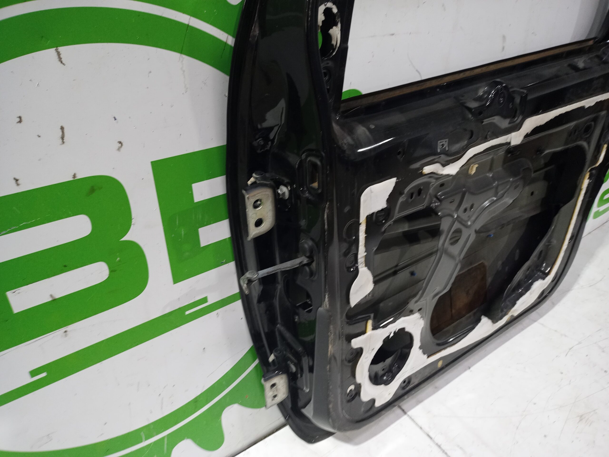 puerta_delantera_derecha_801004234r_renault_kangoo_profesional