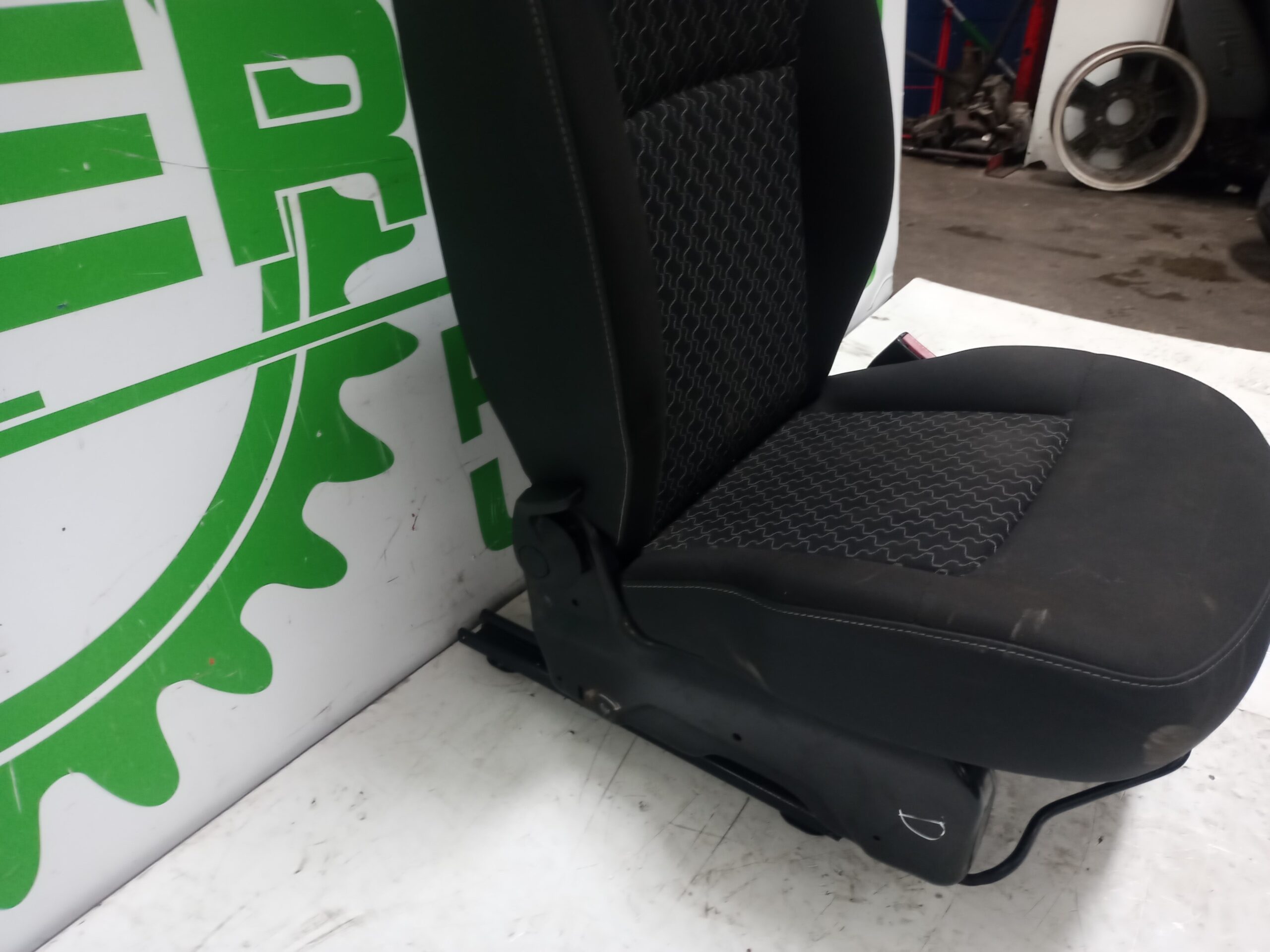 asiento_delantero_derecho_7701069778_renault_kangoo_profesional