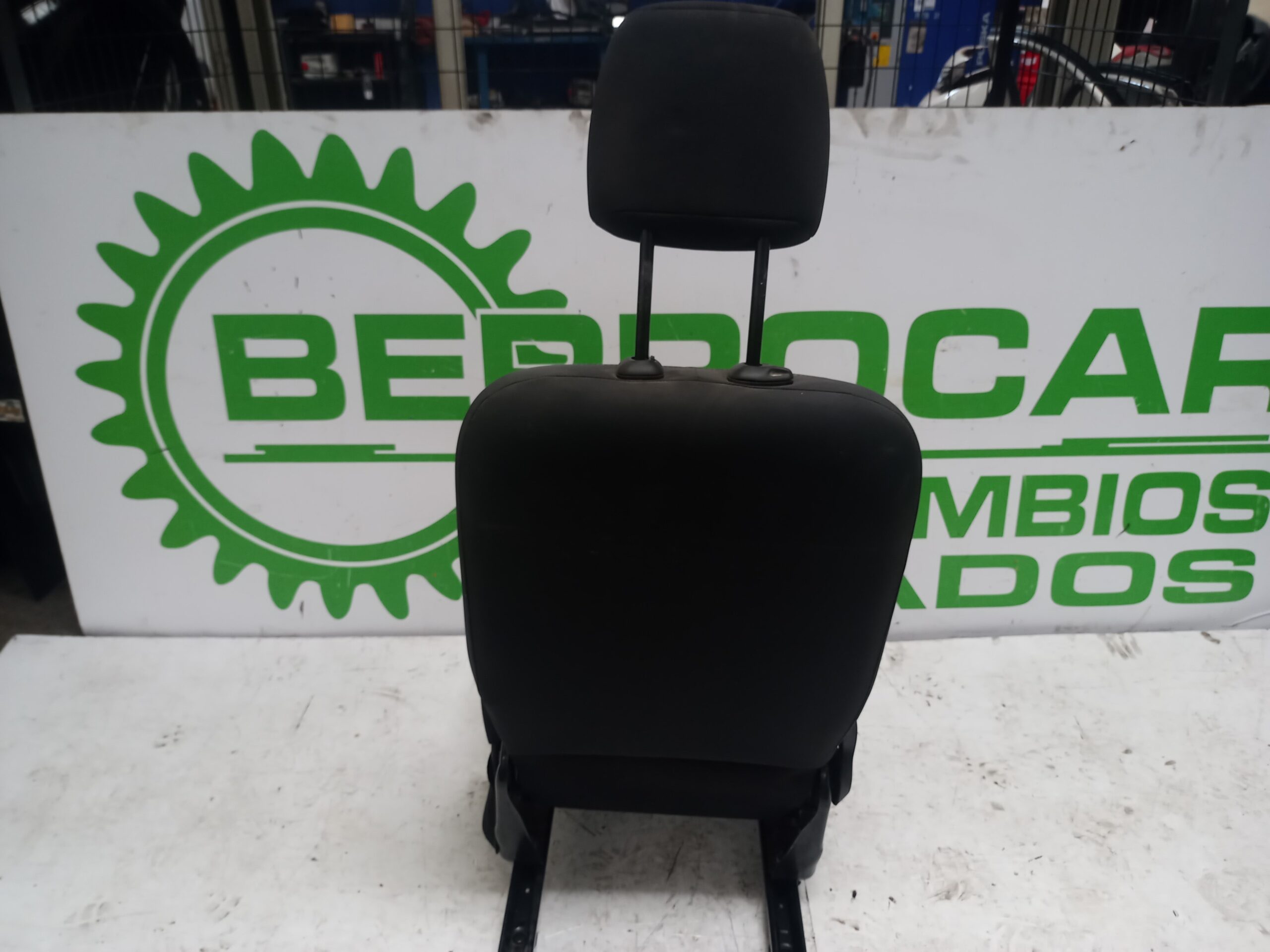 asiento_delantero_derecho_7701069778_renault_kangoo_profesional