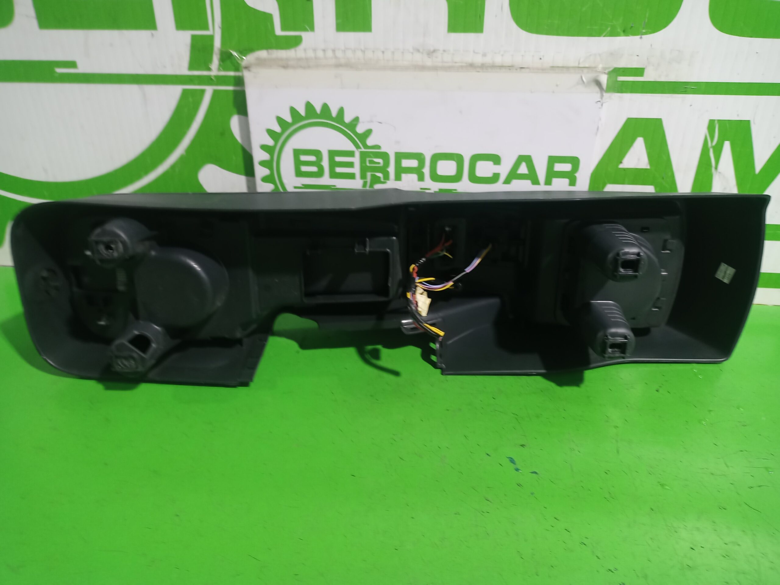 consola_central_8200457030_renault_kangoo_profesional